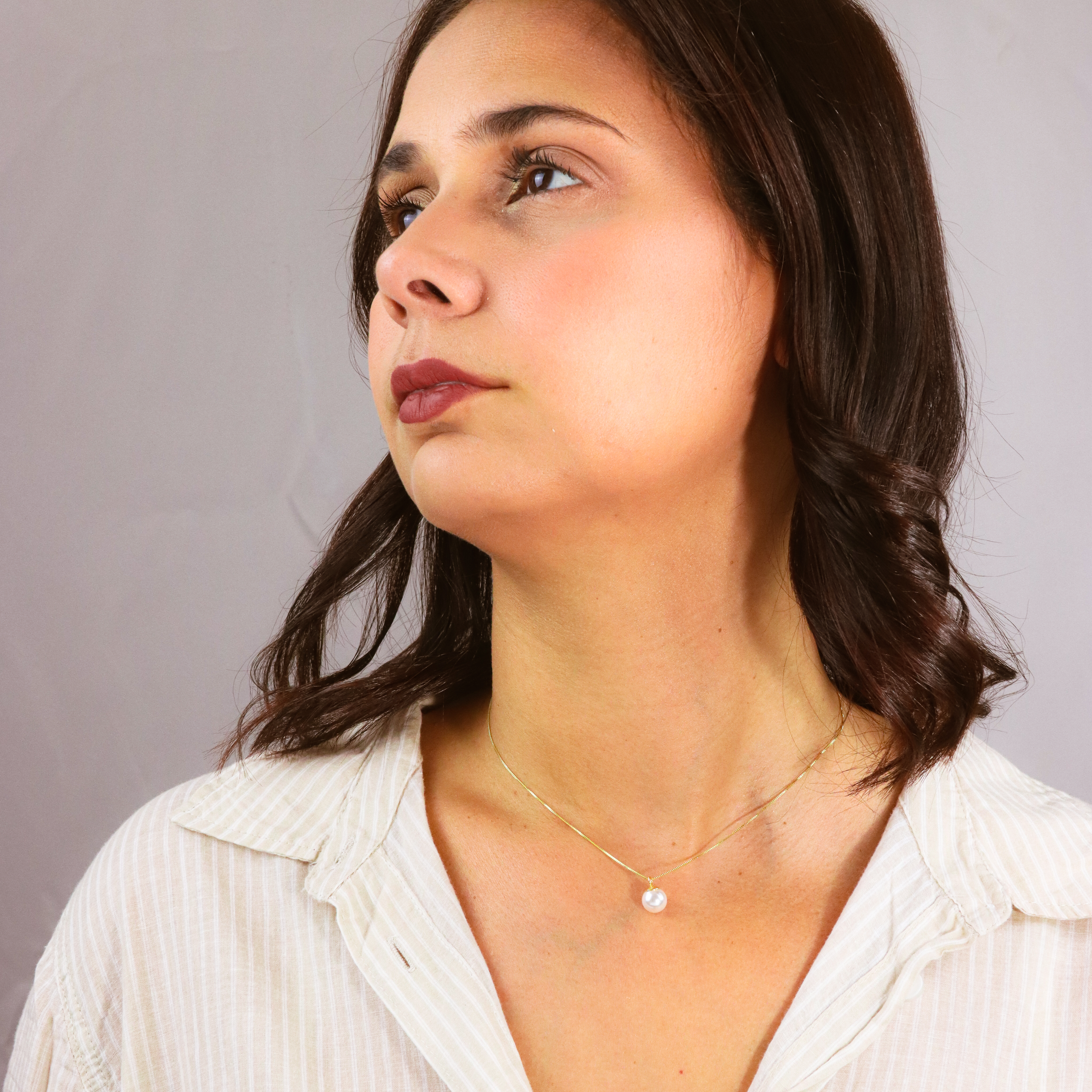 Colar com Pérola Natural Banhado a Ouro 18k – Elegância Clássica e Atemporal