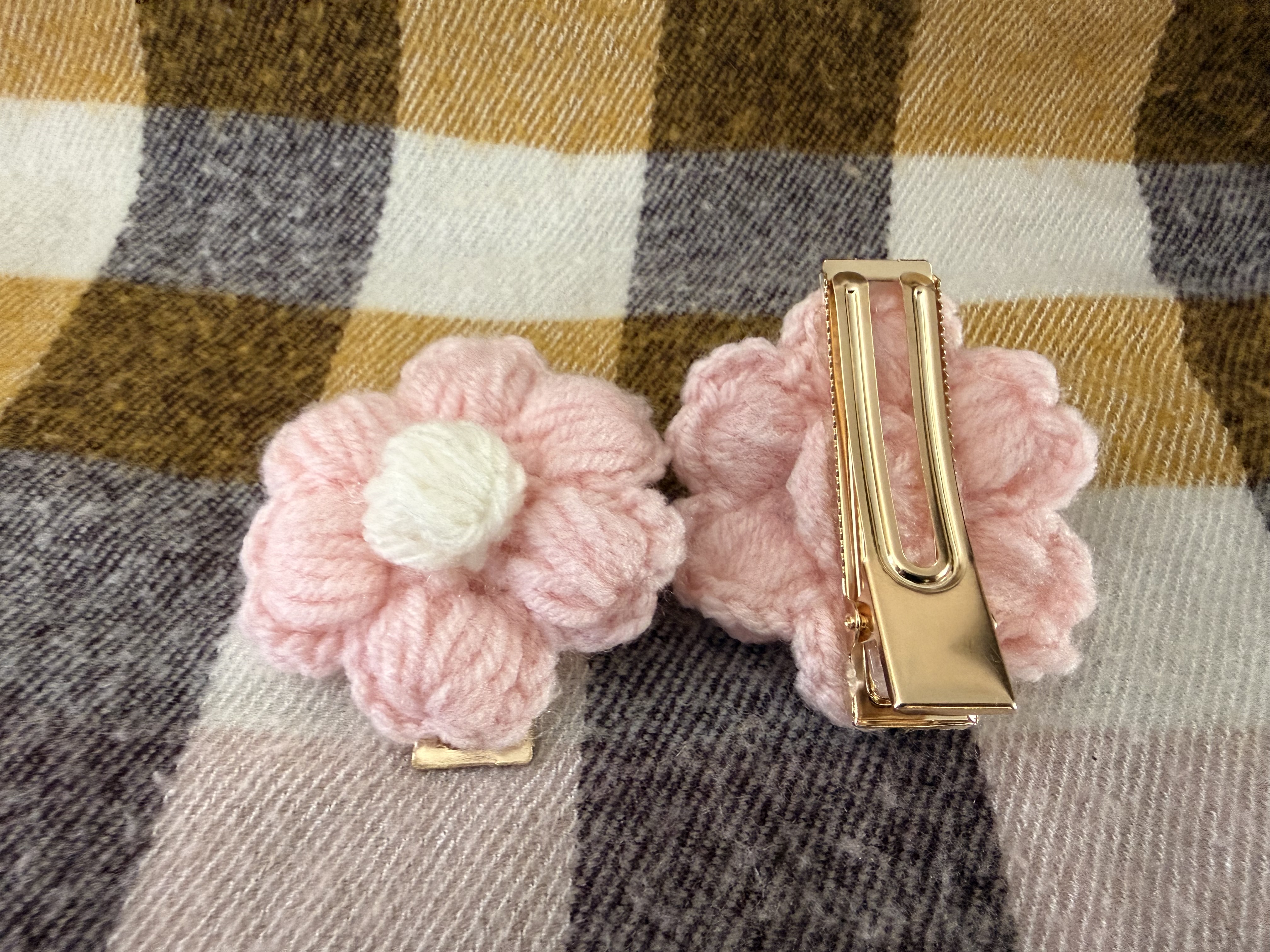 Knitted Flower Hair Clips
