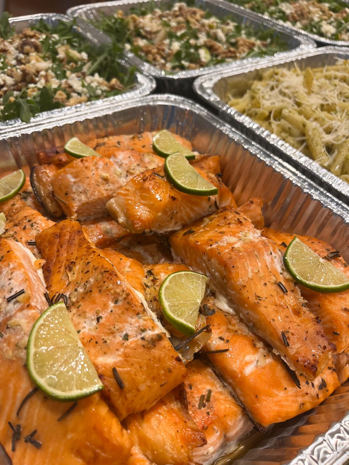 SALMON CON HIERBAS Y LIMON 