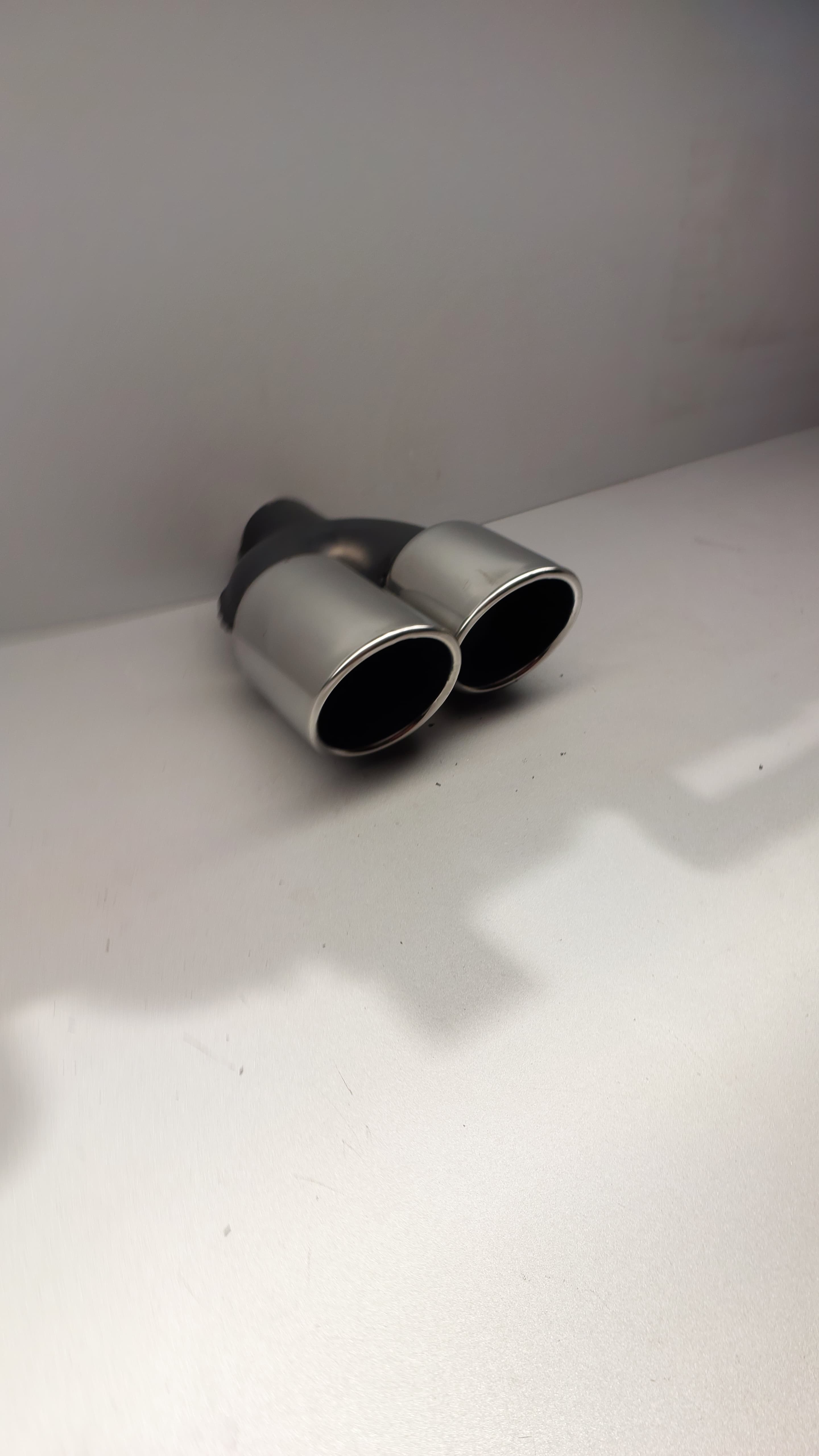 90 mm Sağ Kesik Egzoz ucu 