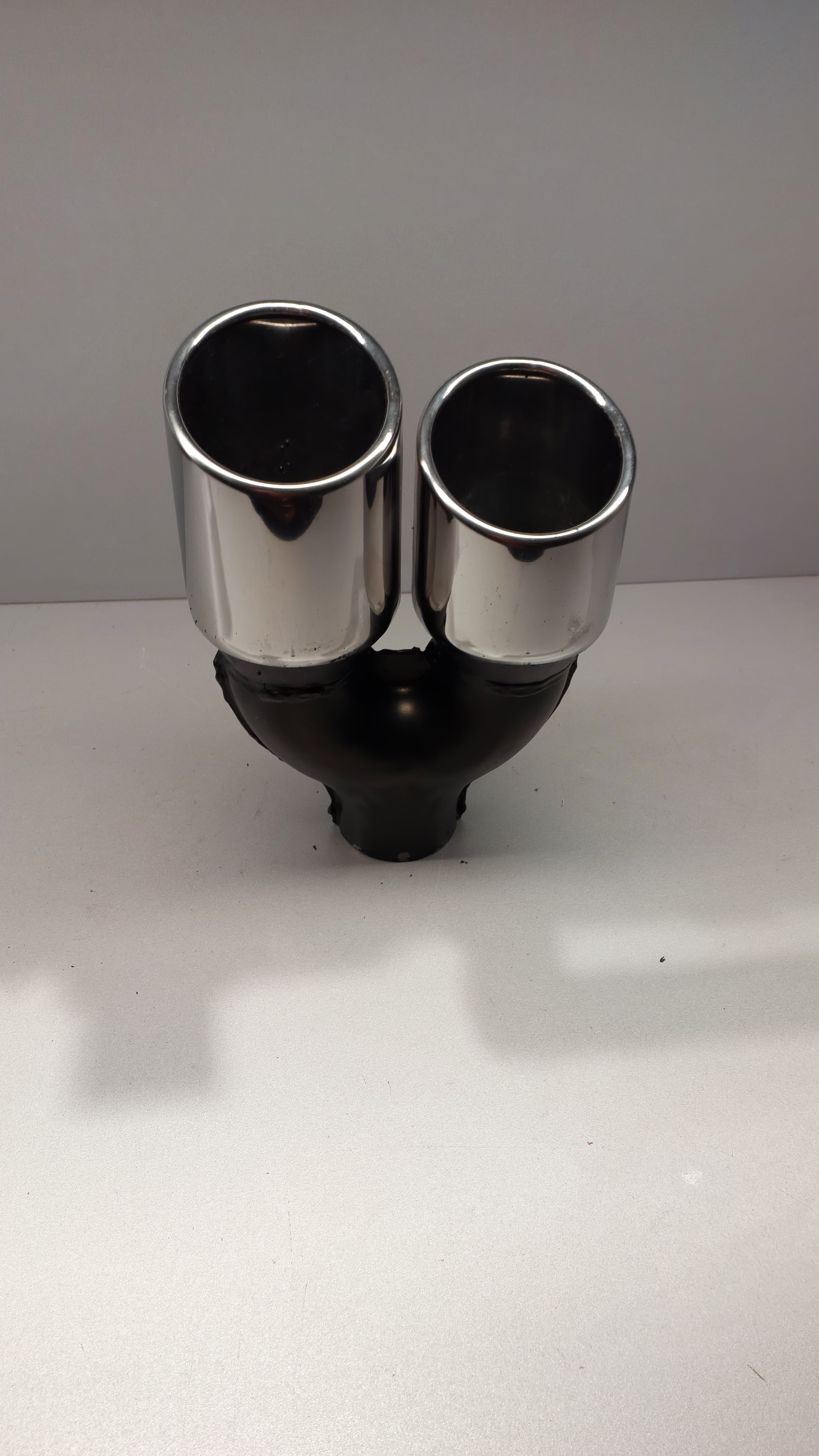 90 mm Sağ Kesik Egzoz ucu 