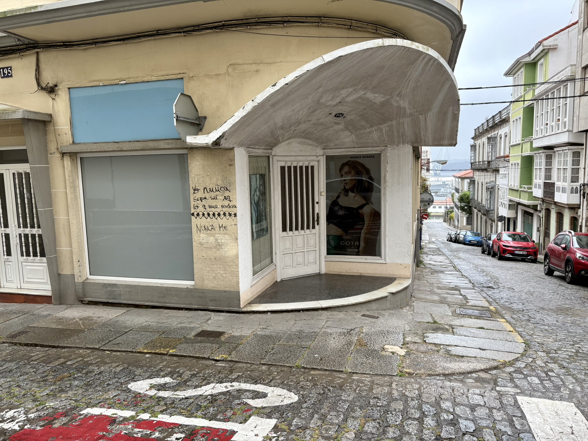 Local en Calle María, Ferrol
