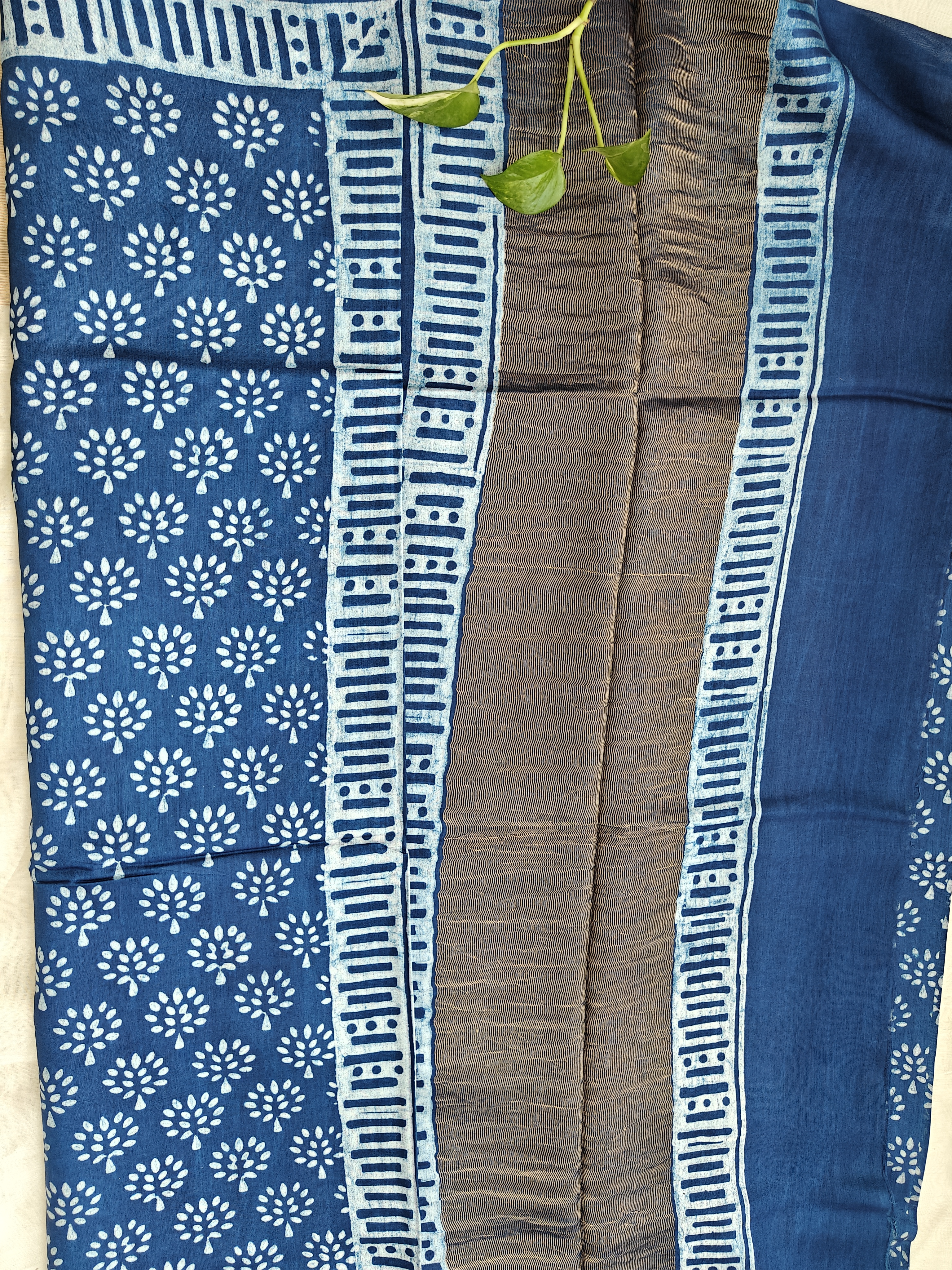 Maheshwari Silk Cotton Indigo Saree THIND-0002