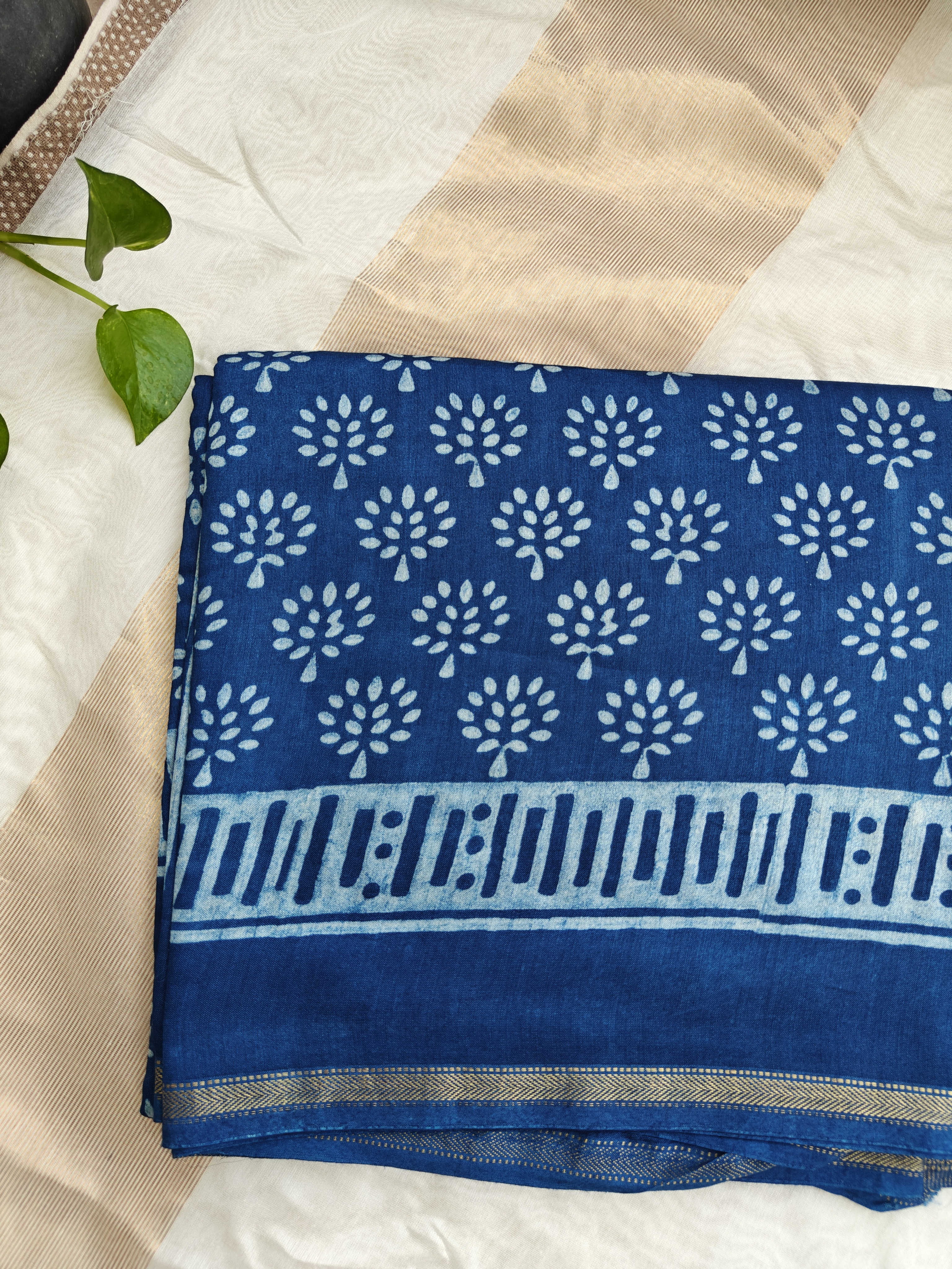 Maheshwari Silk Cotton Indigo Saree THIND-0002