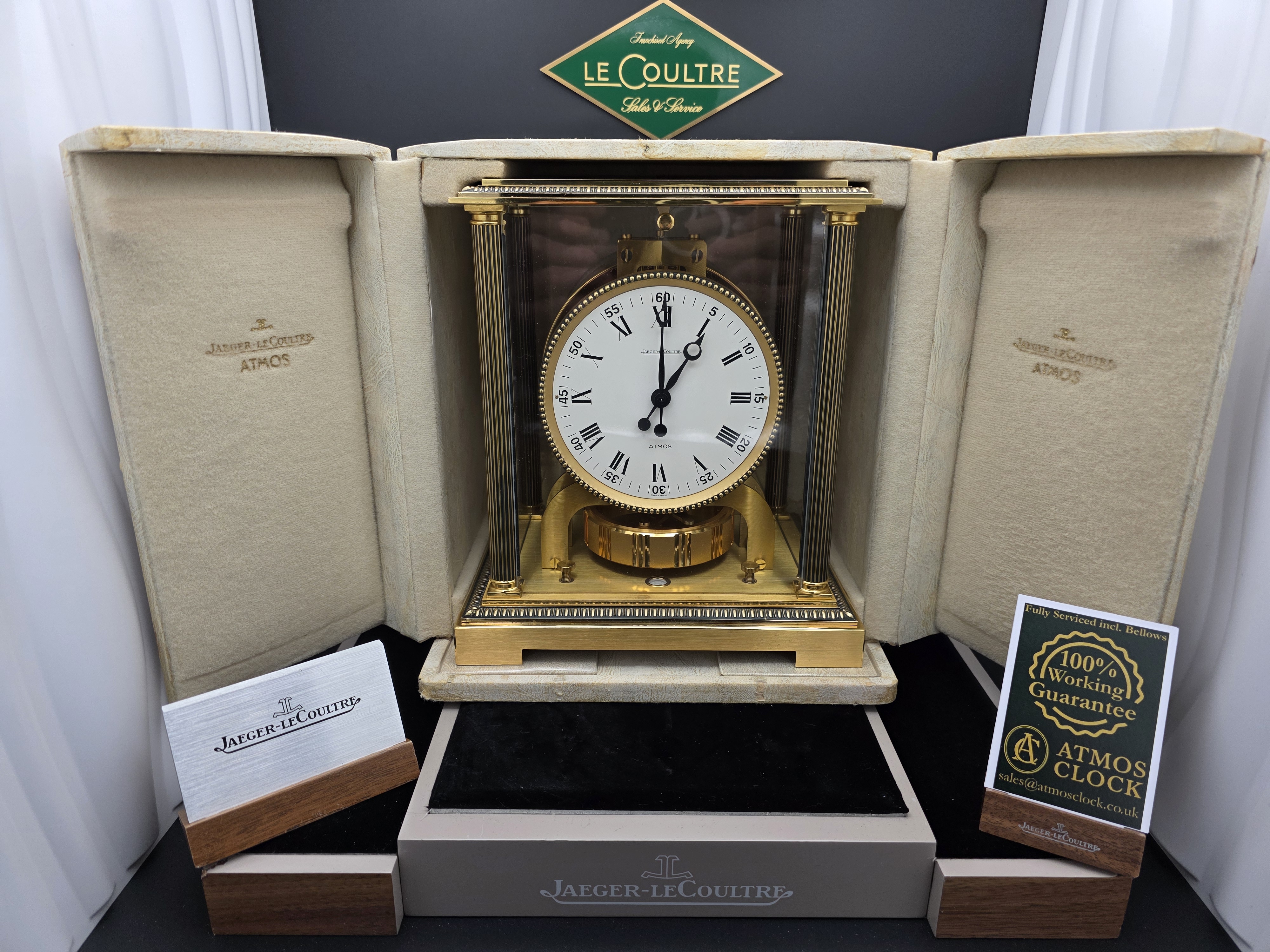 1973 Atmos 'Vendome' version 5834 sn-380928 with Original Storage / Transport Box