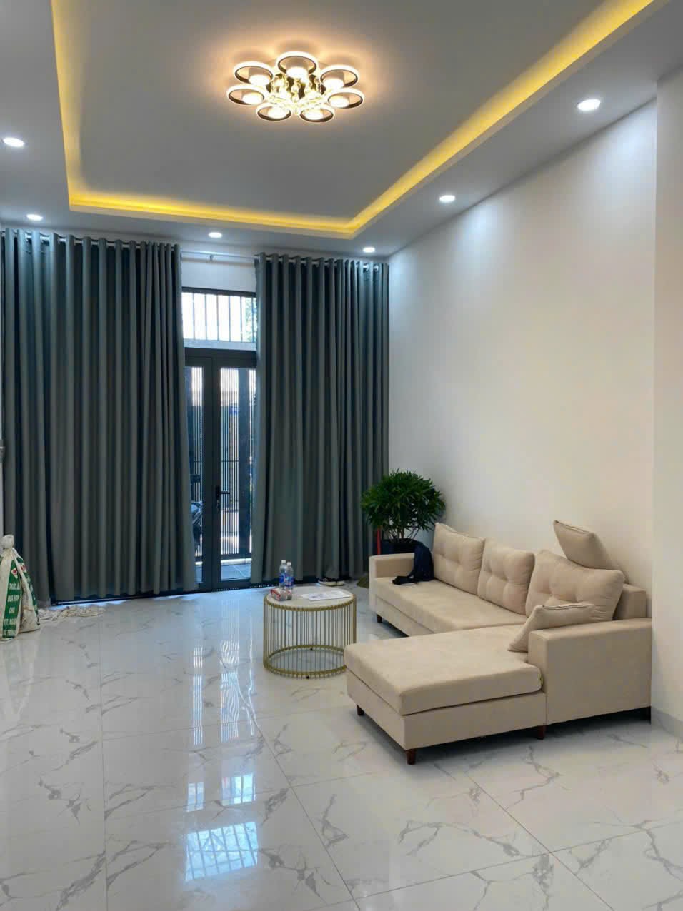 Bán nhà 4x17m Bình Hưng Hòa – Trệt 3 lầu ST, nội thất cao cấp, giá 6.3 tỷ