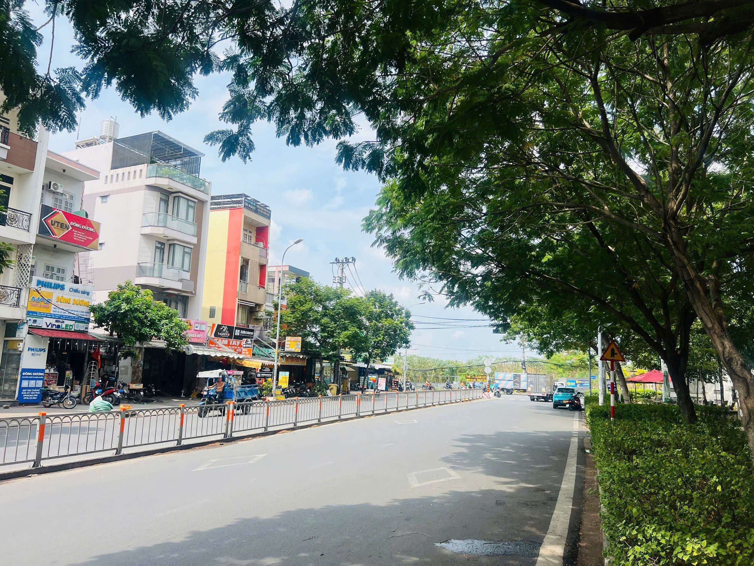 Bán nhà mặt tiền Tân Thắng – đối diện Aeon Mall, 2 mặt tiền trước sau – Giá tốt 15.5 tỷ