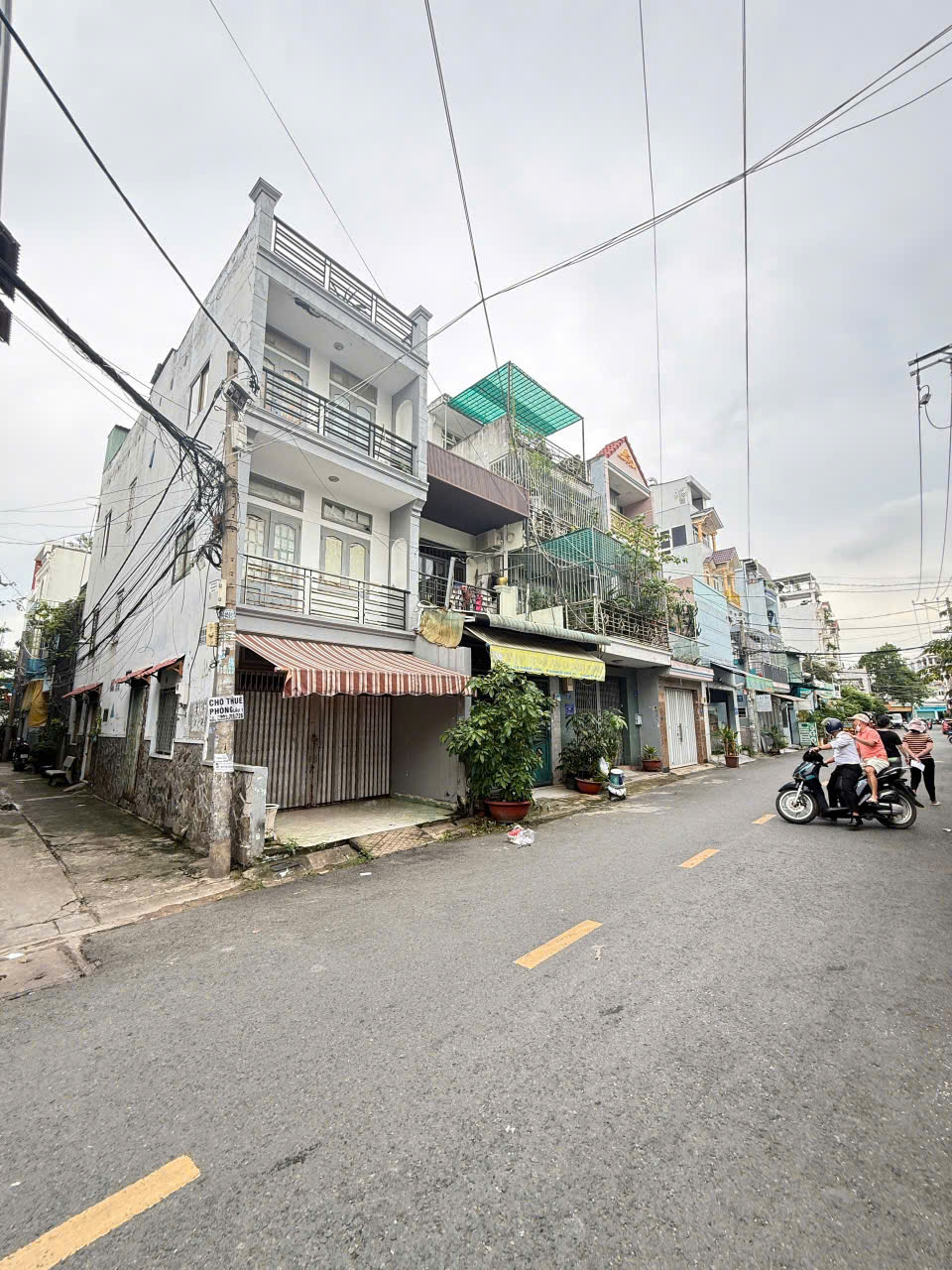 Bán nhà góc 2 mặt tiền kinh doanh Đoàn Giỏi – gần AEON Mall Tân Phú – giá chỉ 7.6 tỷ