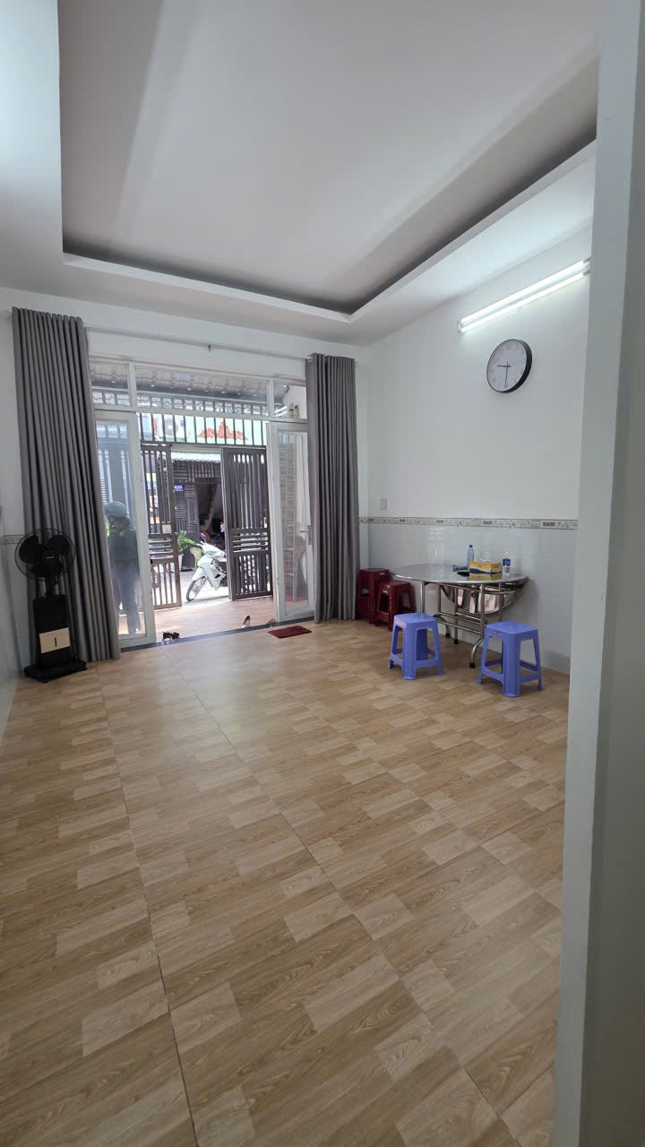 Bán nhà đường Số 5 Bình Hưng Hoà – Hẻm 6m, 1 trệt 1 lầu, giá tốt chỉ 4.76 tỷ