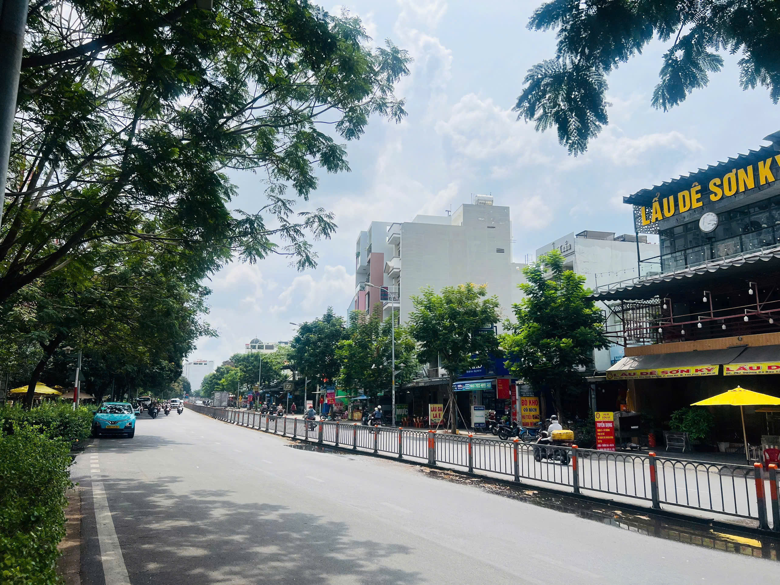 Bán nhà mặt tiền Tân Thắng – đối diện Aeon Mall, 2 mặt tiền trước sau – Giá tốt 15.5 tỷ