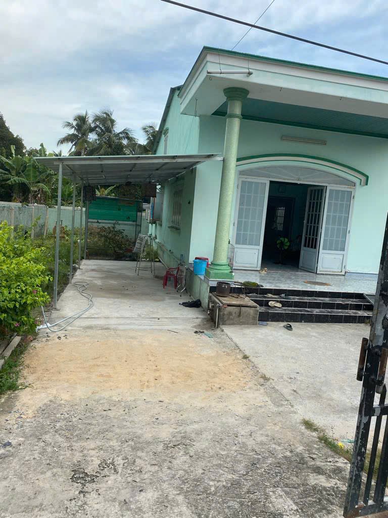 Bán nhà vườn 1100m2 đất Cách sông Sài Gòn 200m, Thổ cư 200m2, Giá 6 tỷ 1