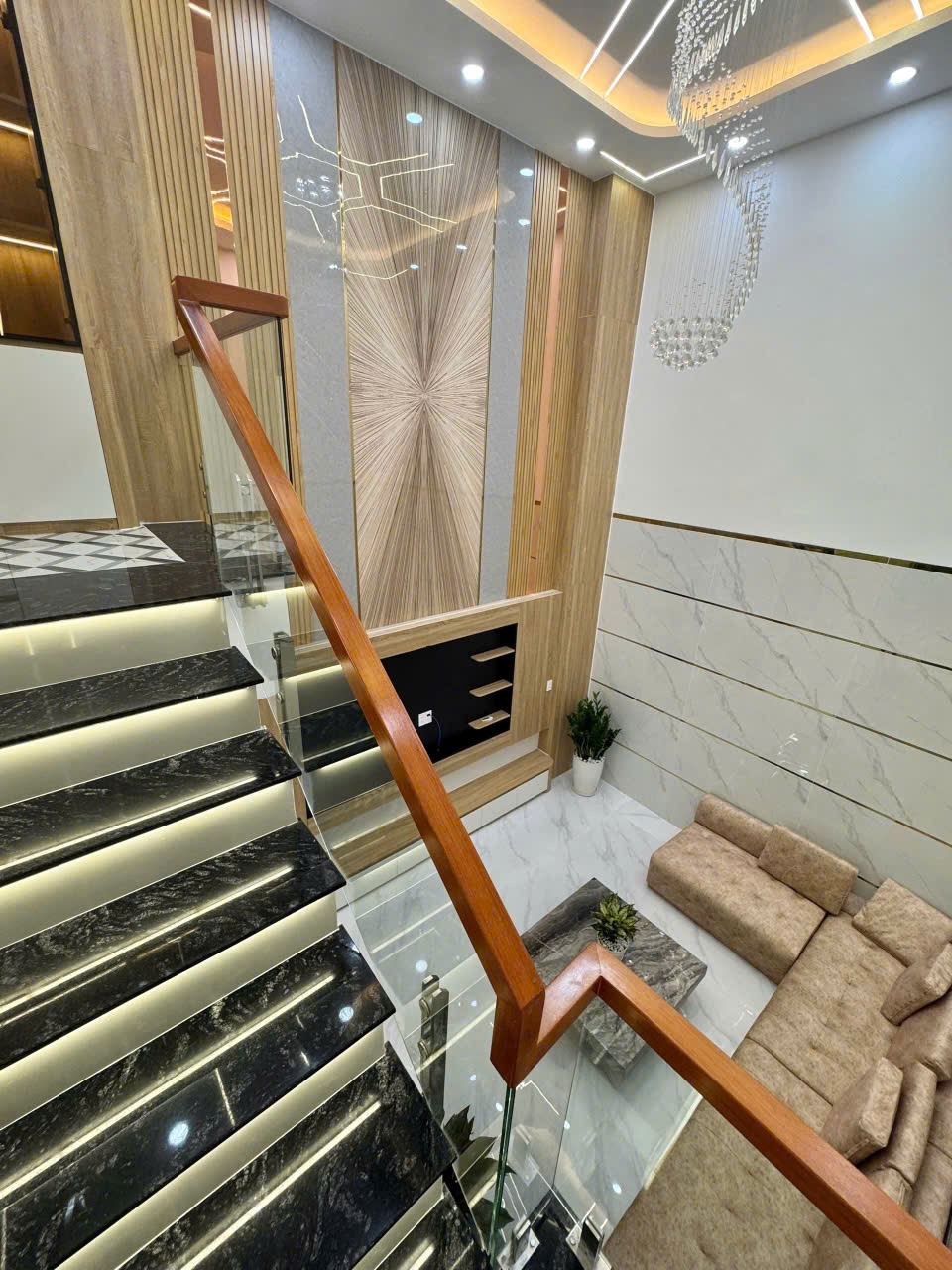 Bán nhà phố KDC Mã Lò – gần BV Bình Tân, KDC Tên Lửa – nhà 5 tấm nội thất cao cấp giá 7.5 tỷ