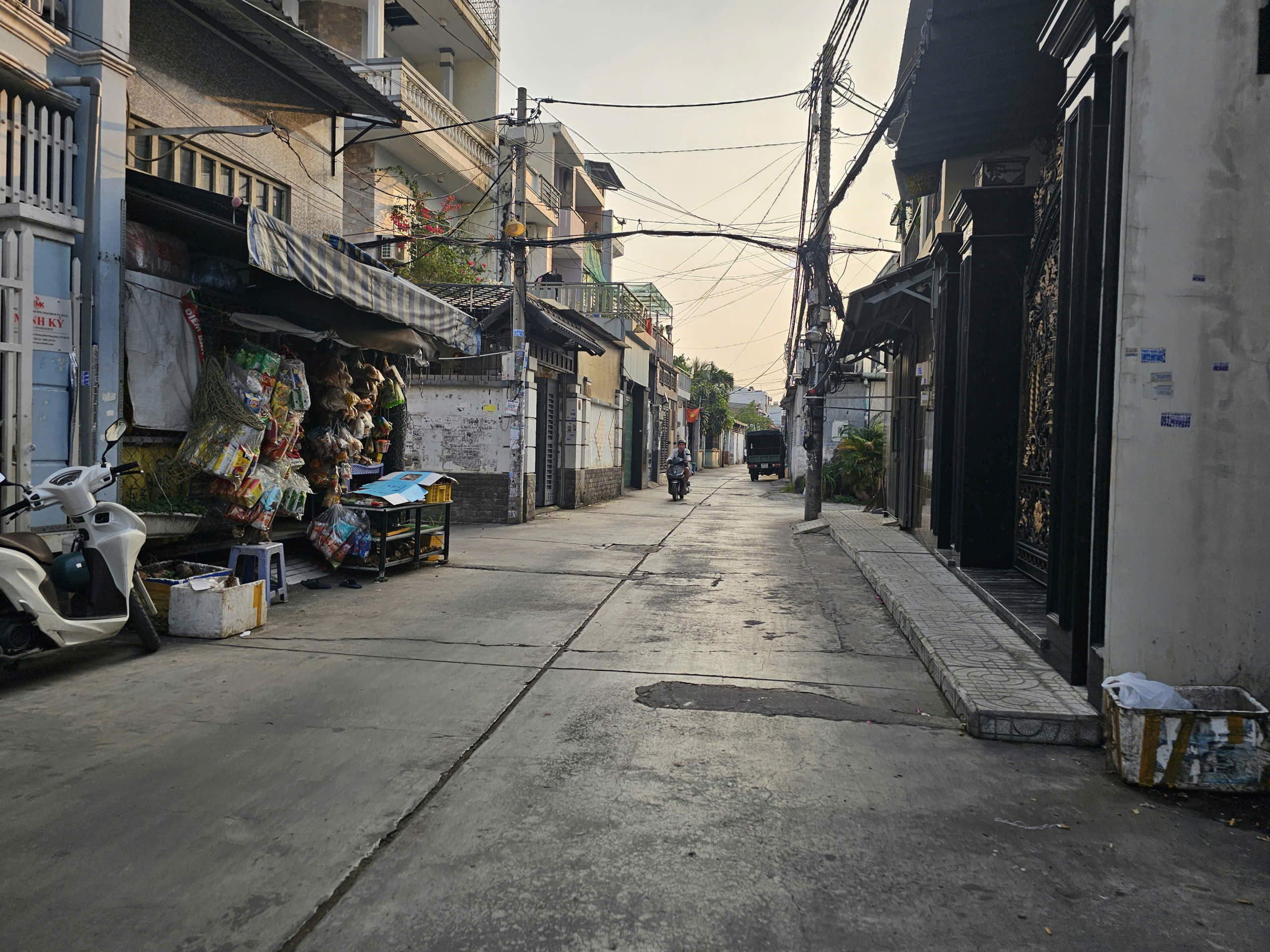 Bán Nhà Hương Lộ 3, Hẻm Xe Tải 8m, Ngang 7m Hiếm Có – Sát Aeon Mall Tân Phú – 12.5 Tỷ