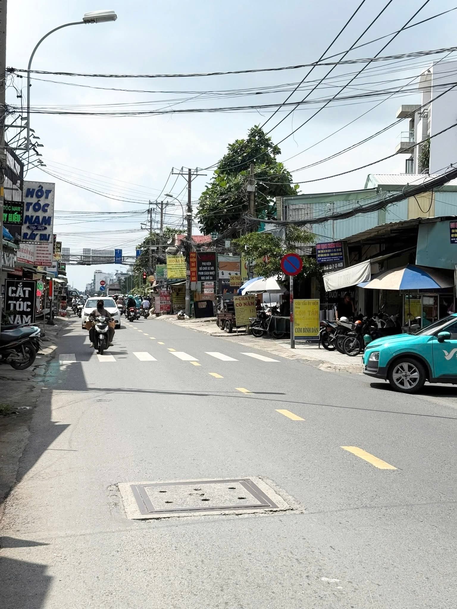 Bán nhà mặt tiền Tân Kỳ Tân Quý Tân Phú – 3.7x16m, cấp 4 lửng, đang cho thuê 10 triệu/tháng, giá 6.5 tỷ