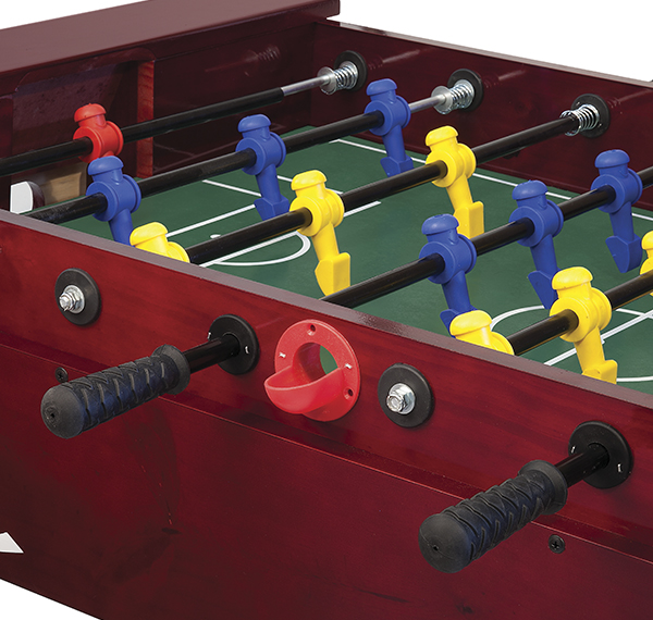 Mesa Pebolim em madeira maciça com aplicação de verniz tingido