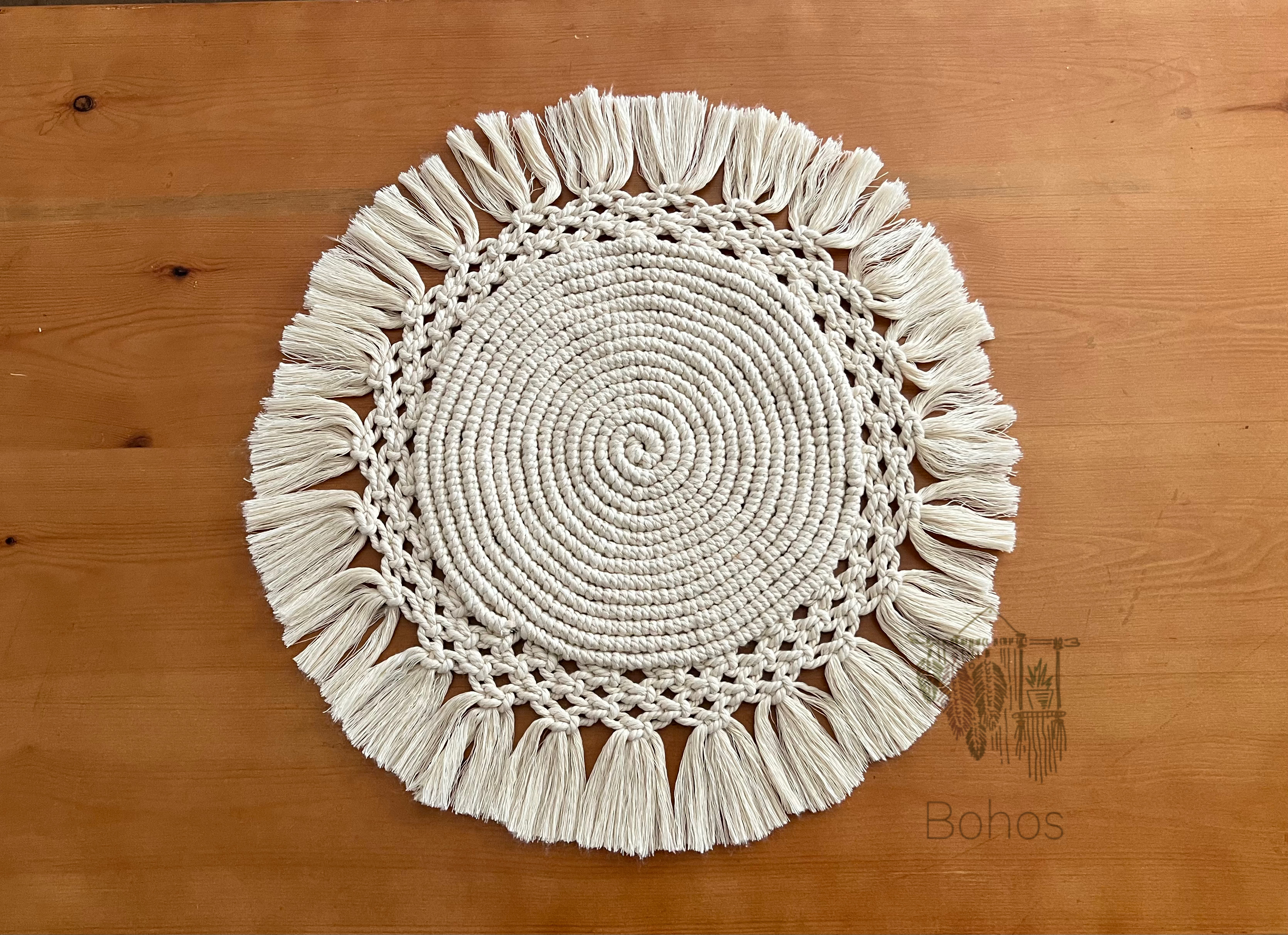 Round Macramr Runner