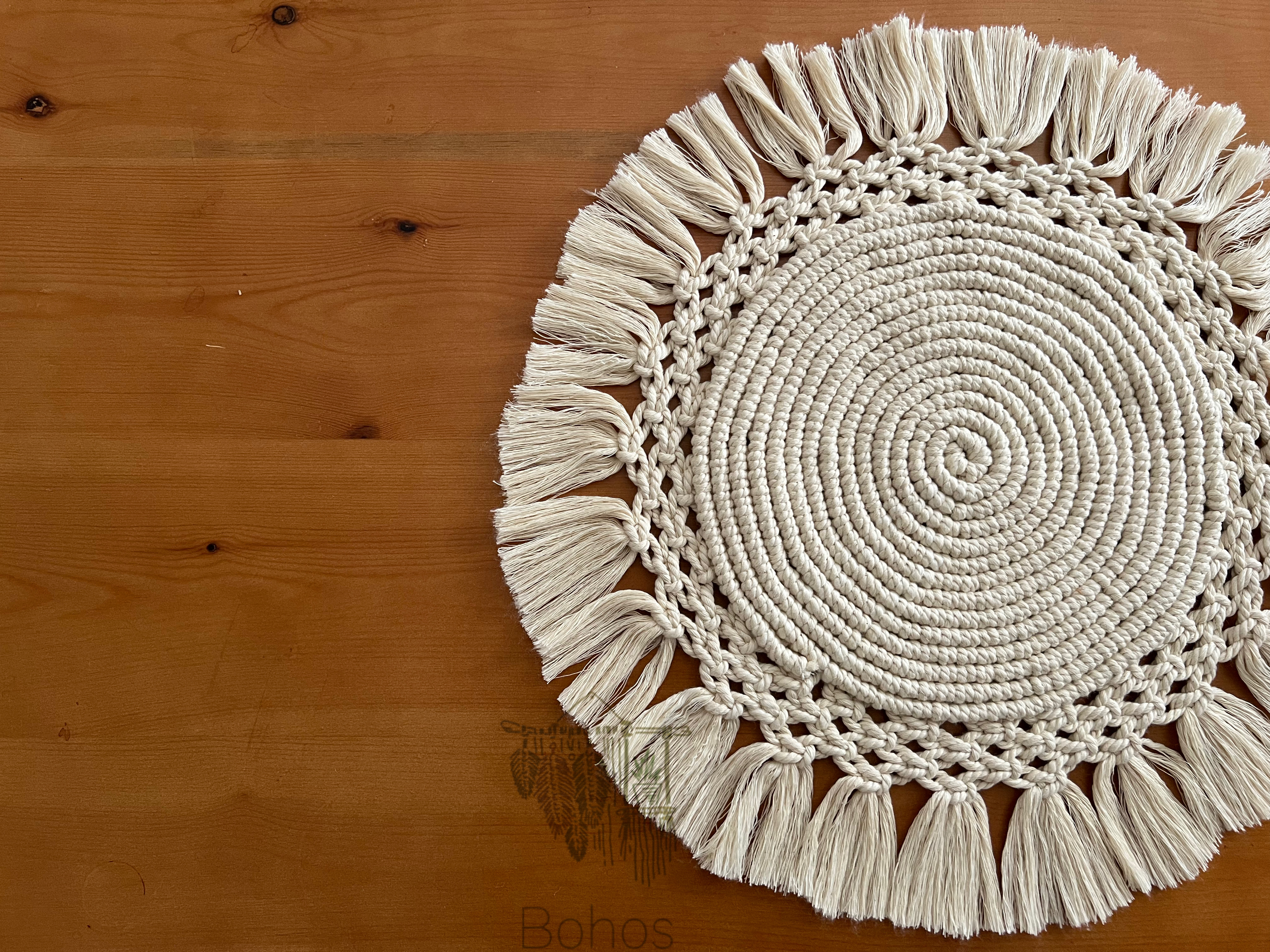 Round Macramr Runner