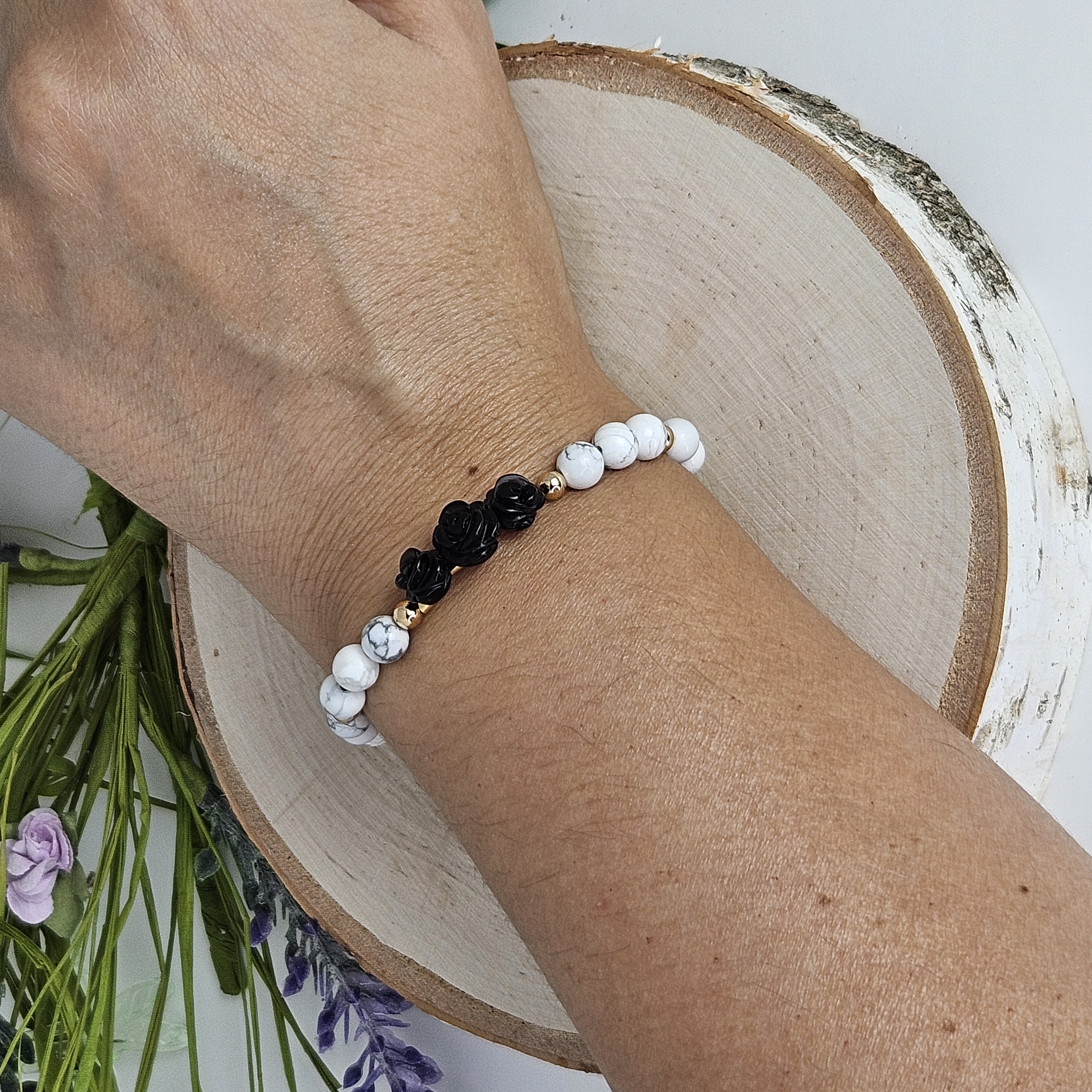 Small Black Agate Rose Howlite Bracelet