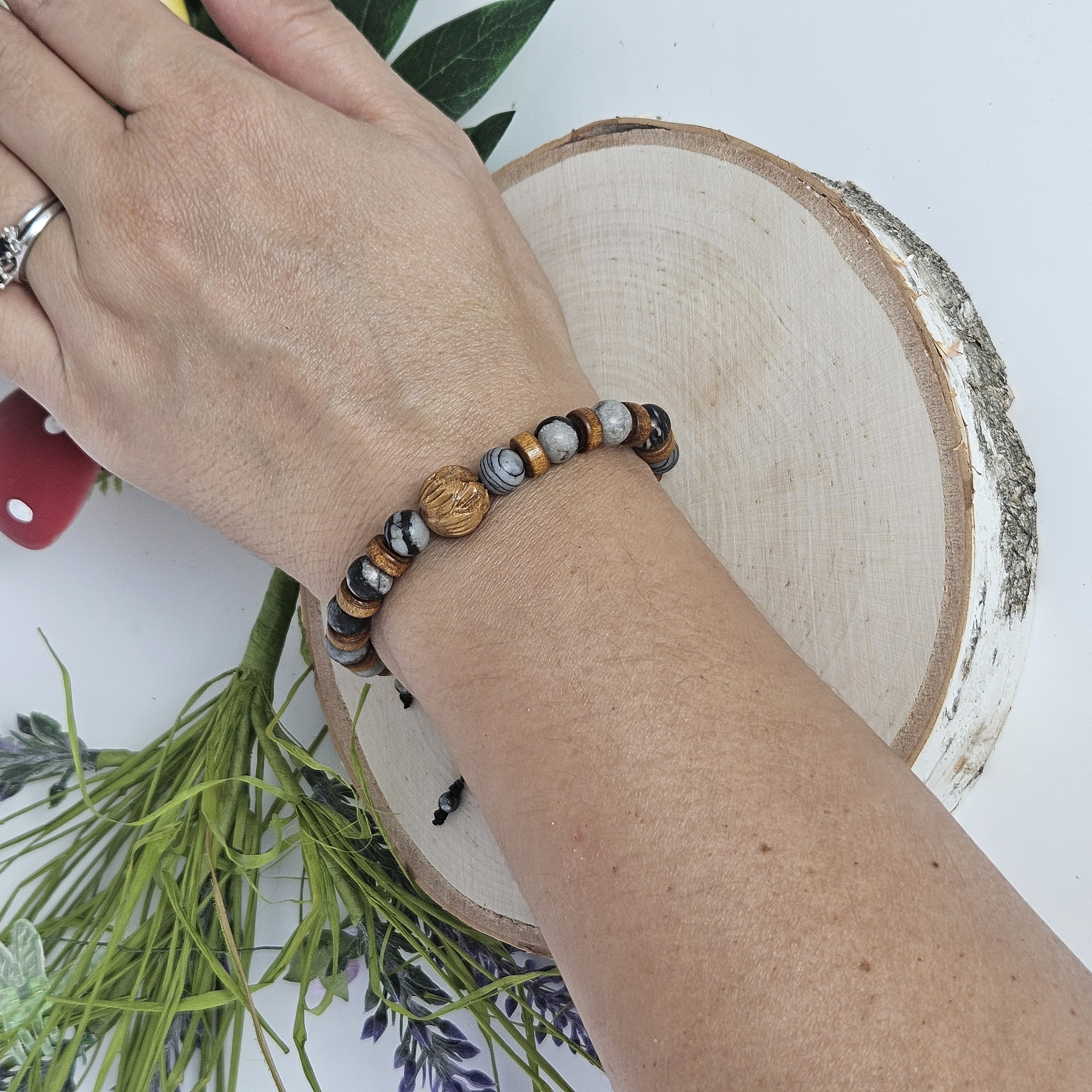 Carved Wooden Lotus and Black Network Agate Braclet