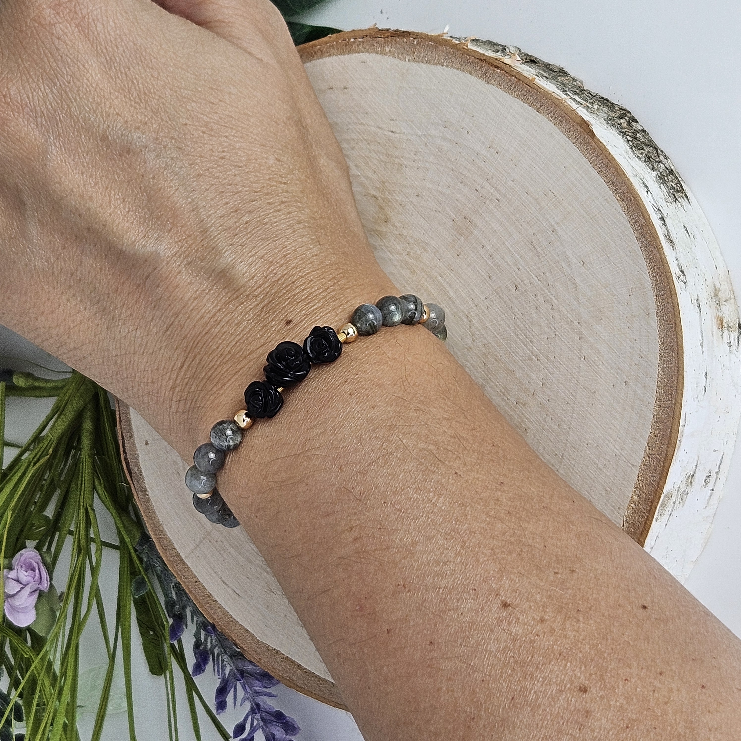 Small Black Agate Rose Dark Grey Labradorite Bracelet