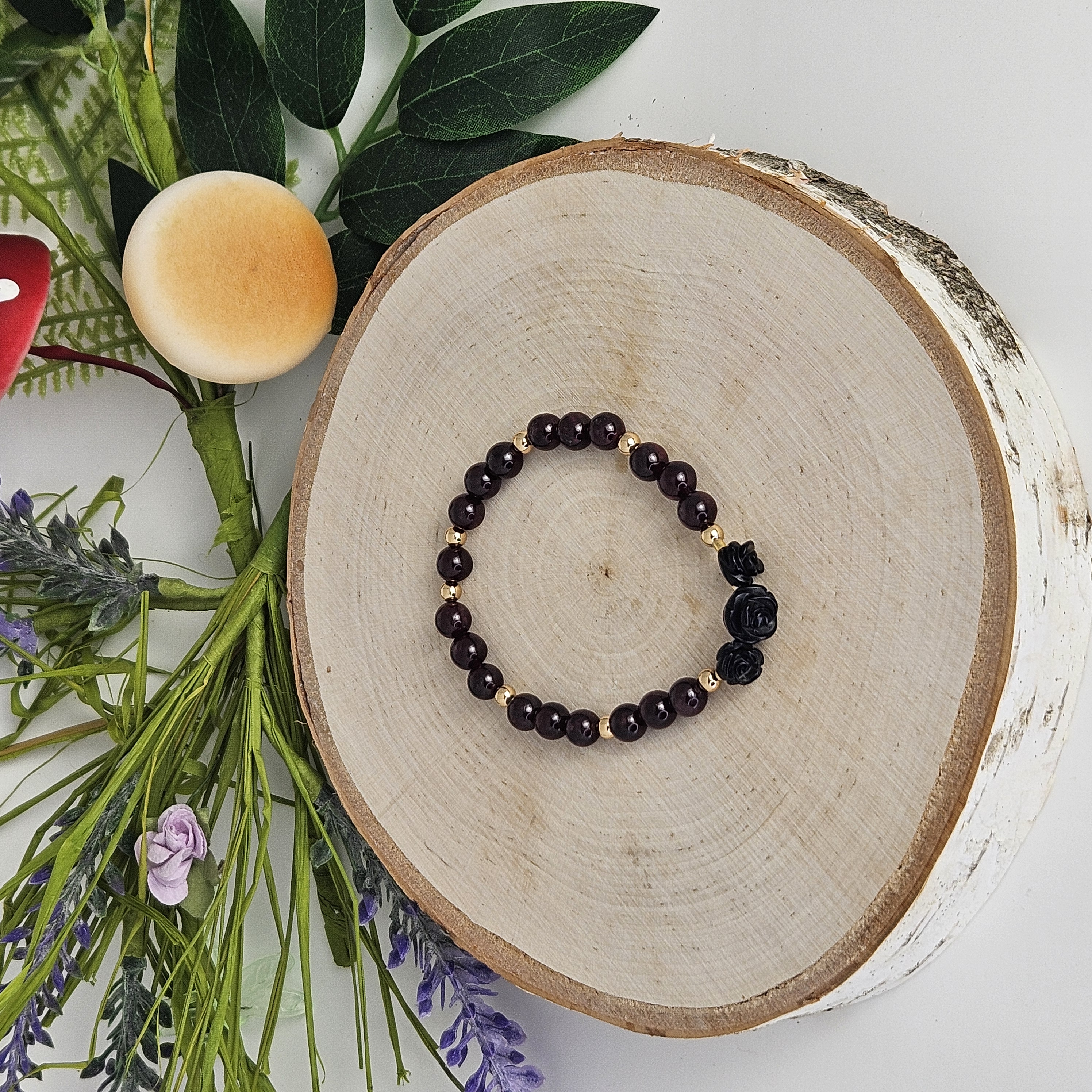 Small Black Agate Rose Red Garnet Bracelet