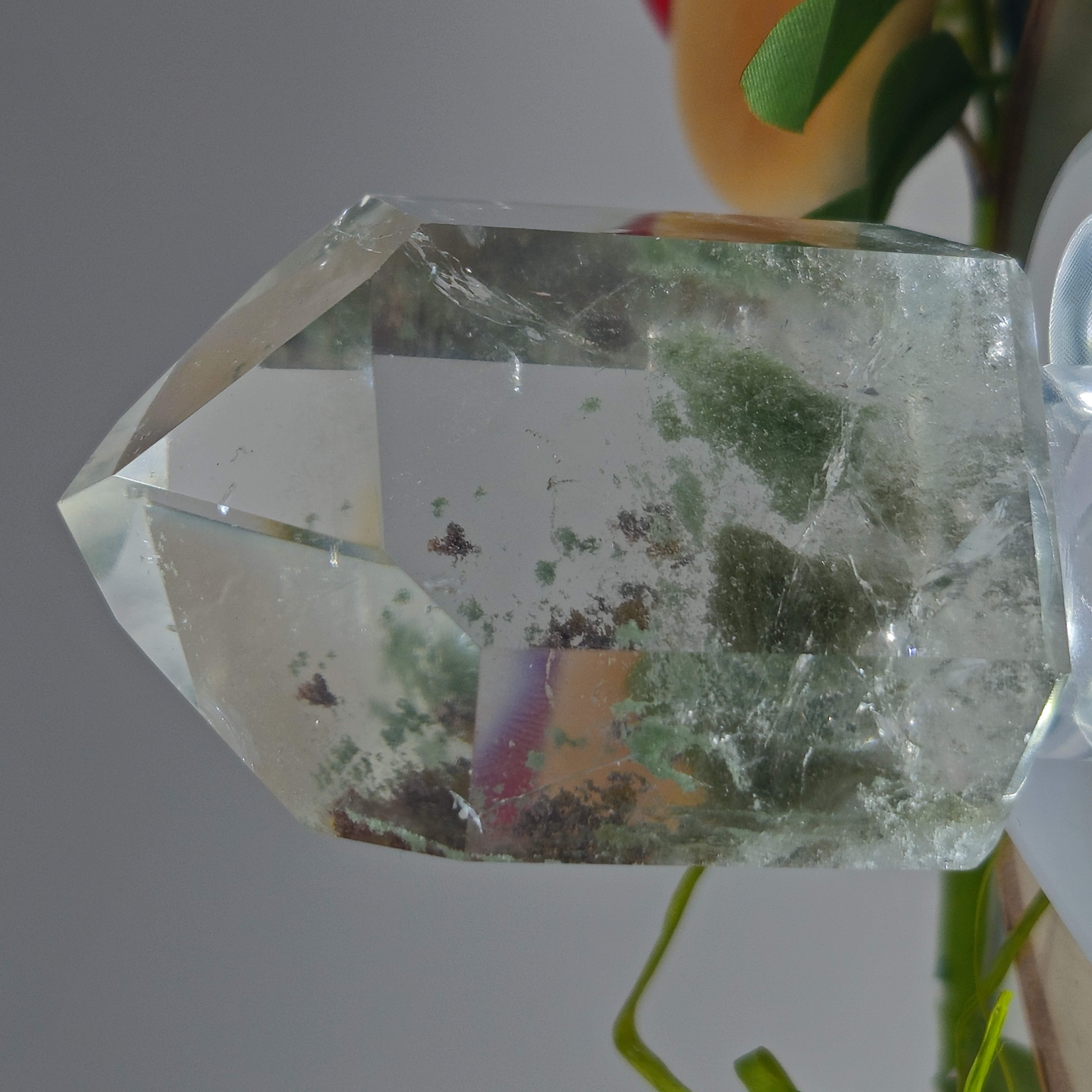 High-Quality Garden Quartz Tower