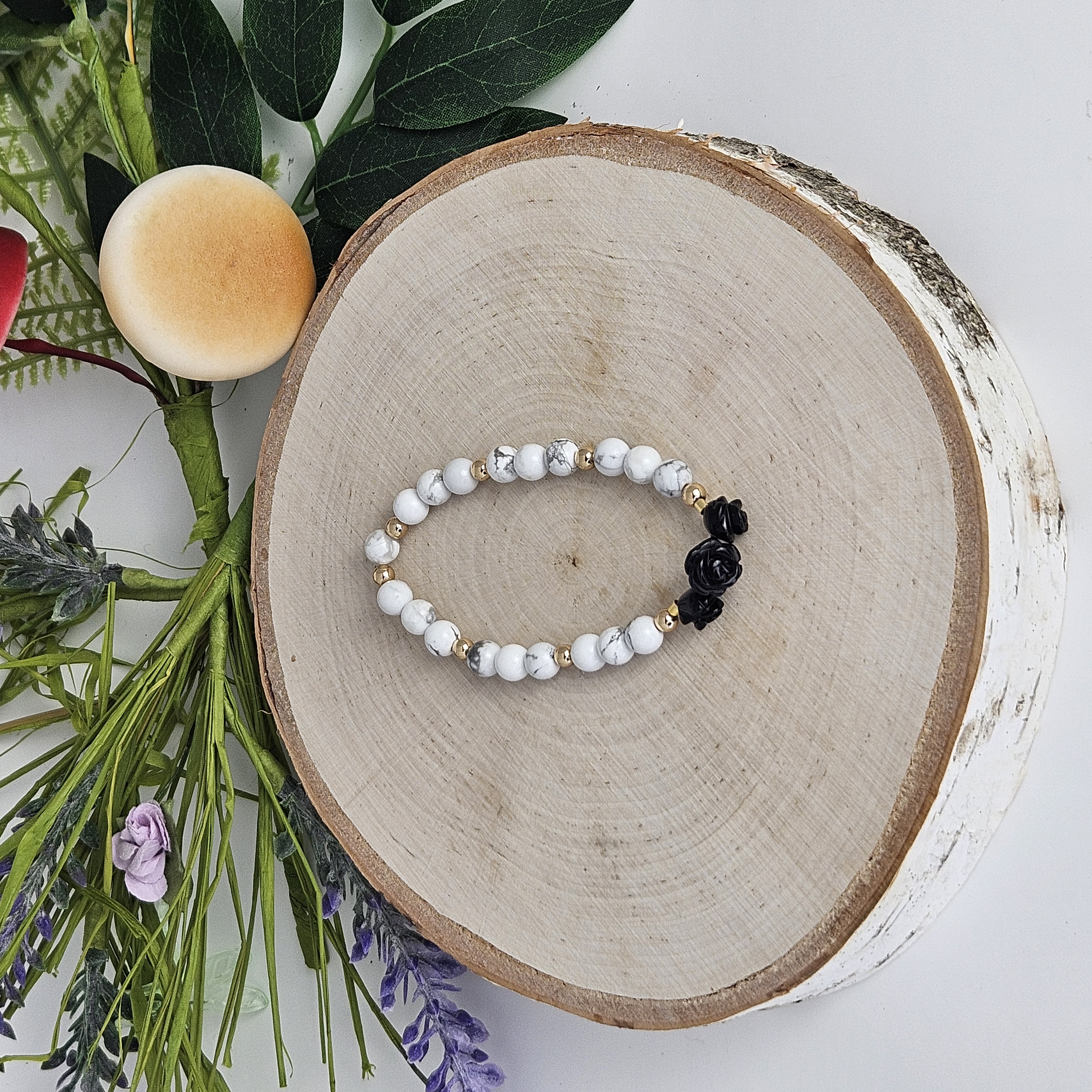 Small Black Agate Rose Howlite Bracelet