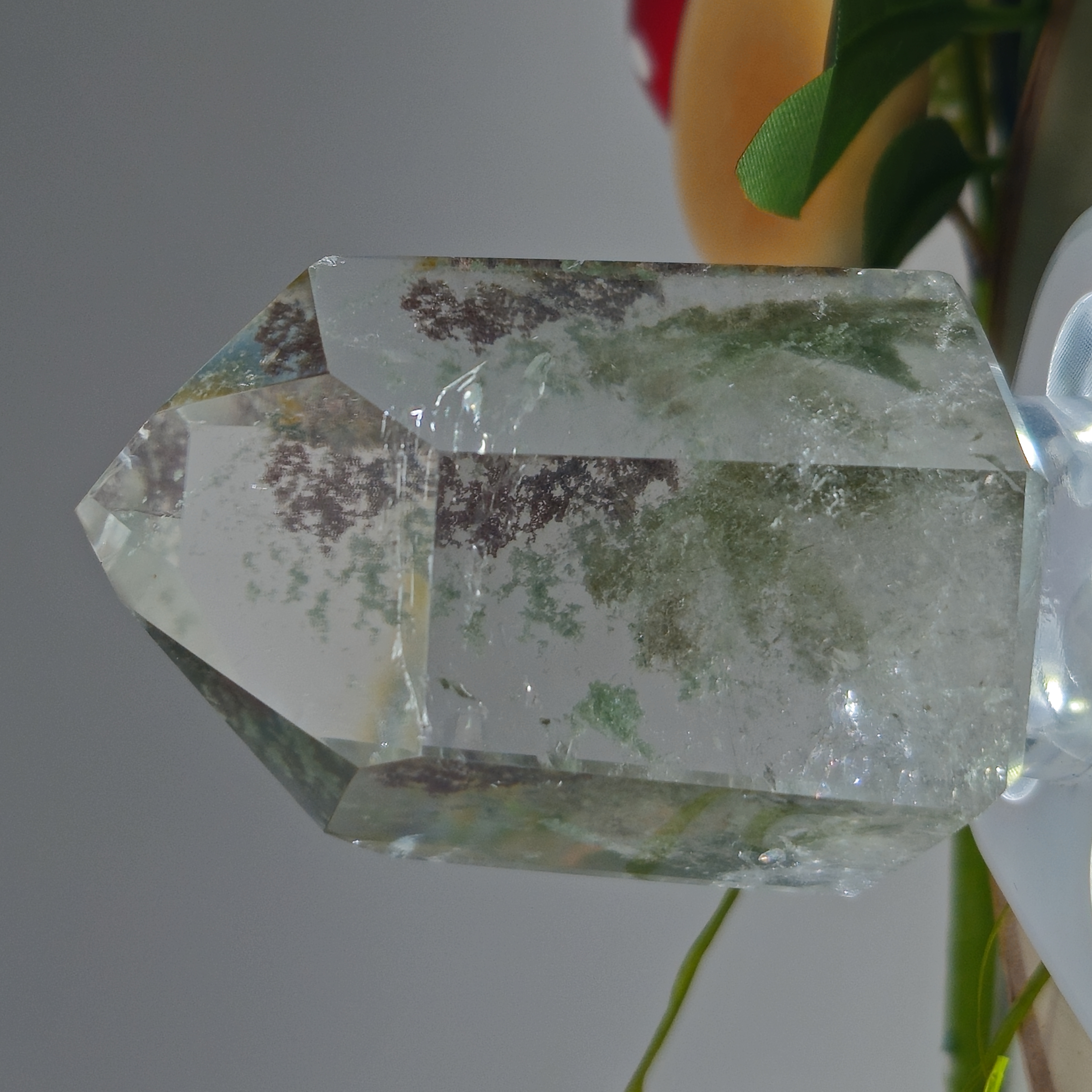 High-Quality Garden Quartz Tower