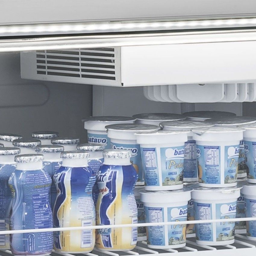 Vitrine Refrigerada Ar Forçado - 1,72m GPFA-175R Preta 220v - Gelopar