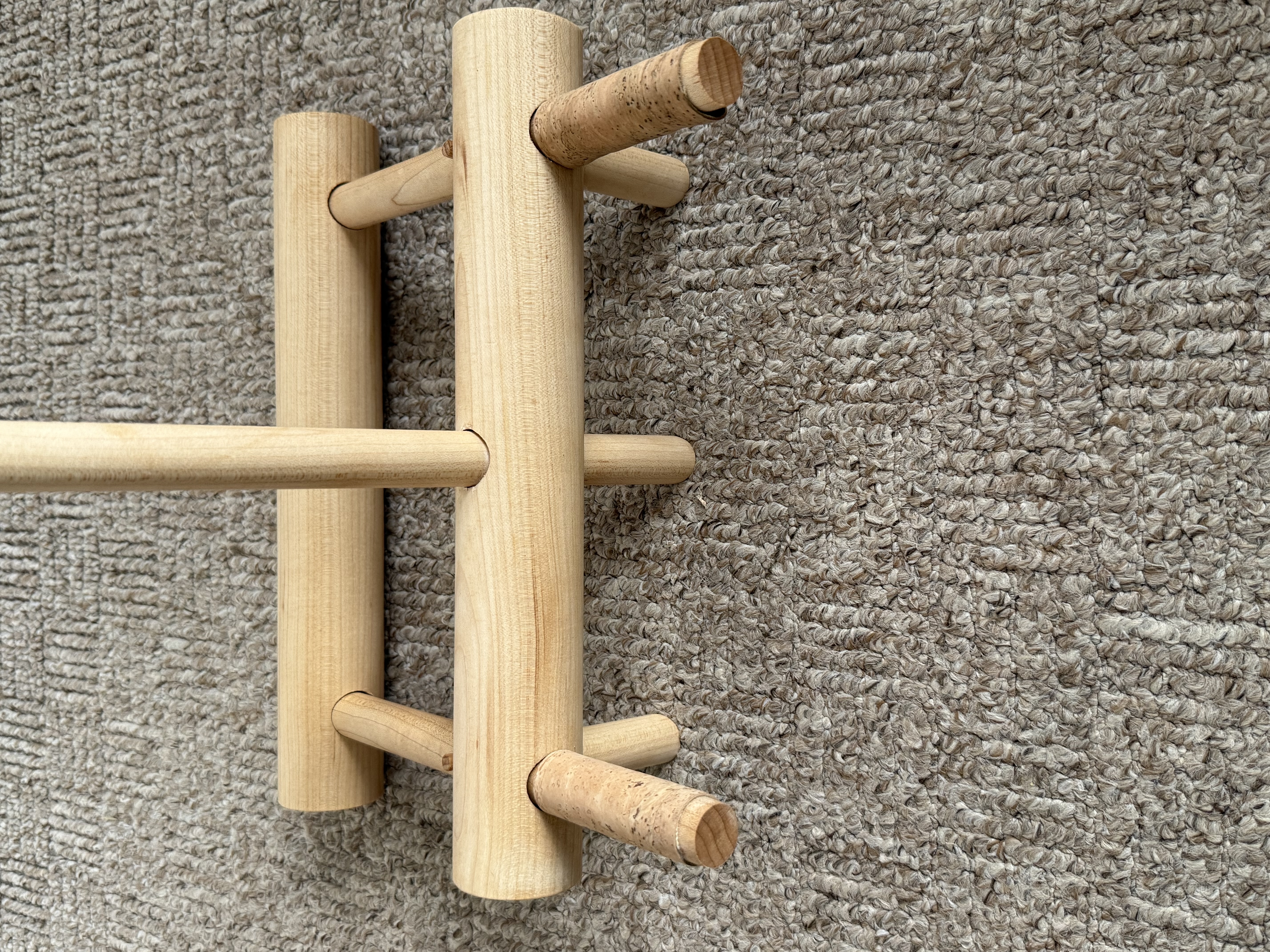 Maple Dowel guitar stand