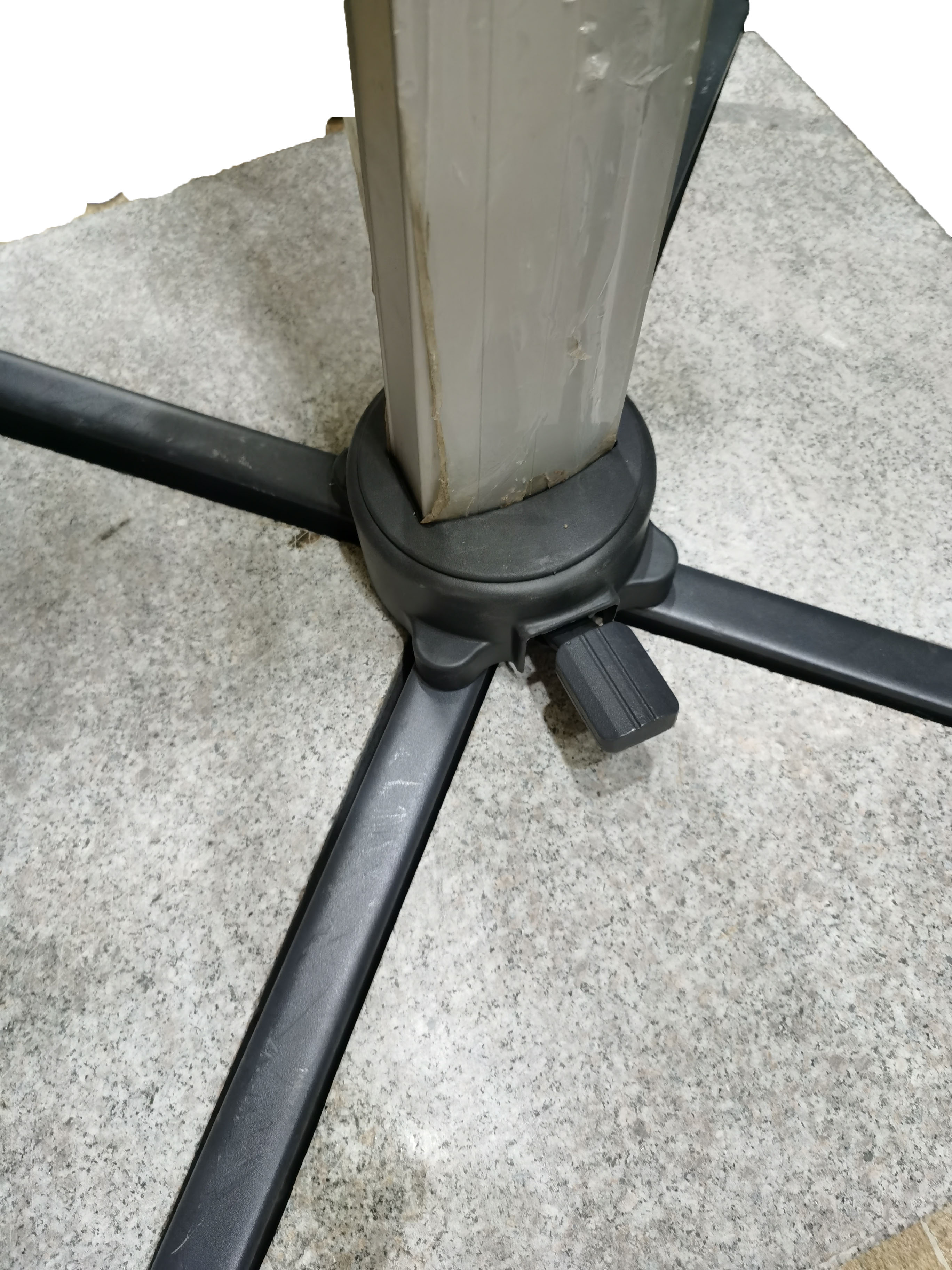 3.5x3.5 Cream Color Aluminum Umbrella With 120KG Marble Base and 1 Year Warranty