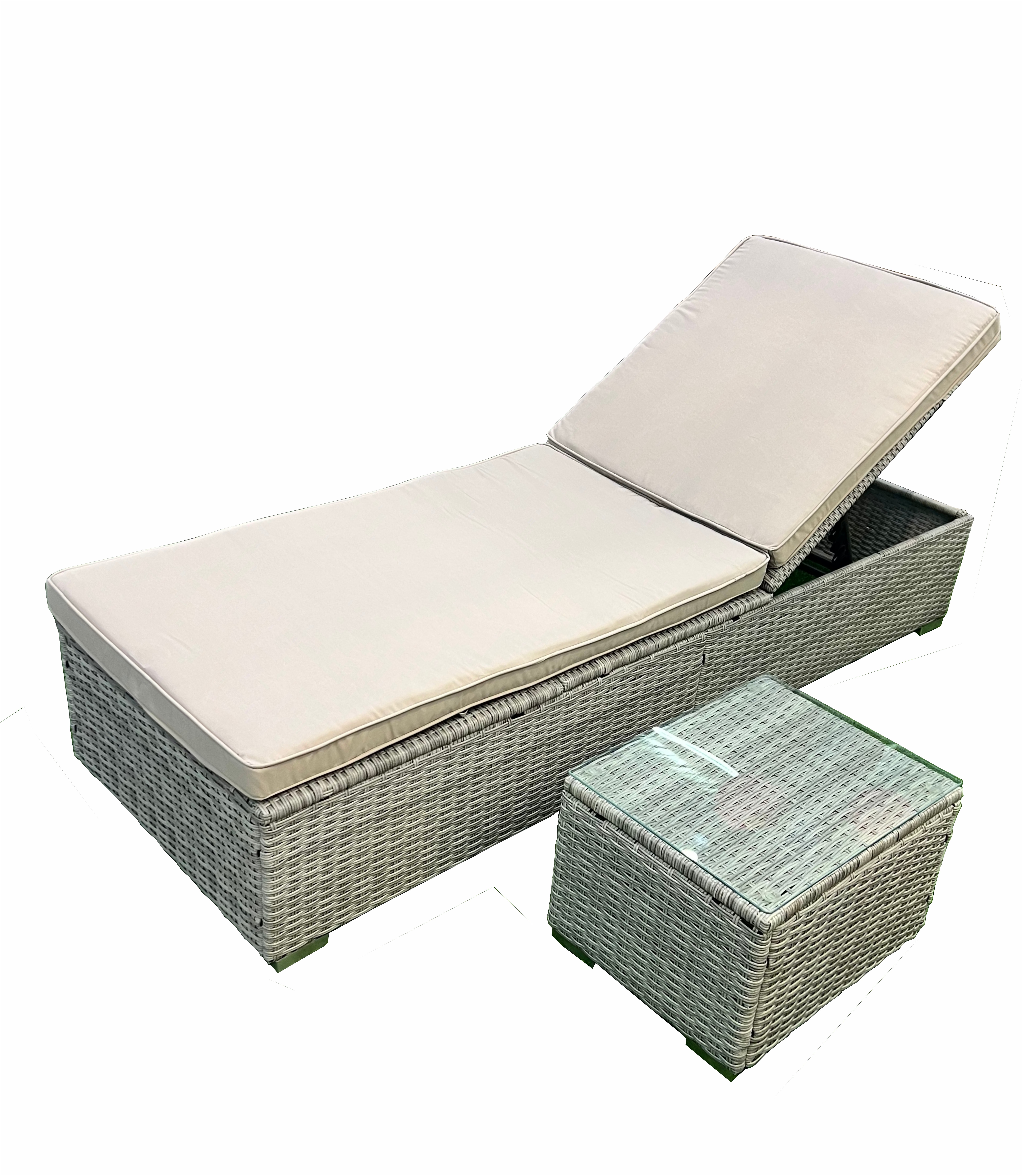 Rattan Sun Lounger With Beige Cushion & Side Table