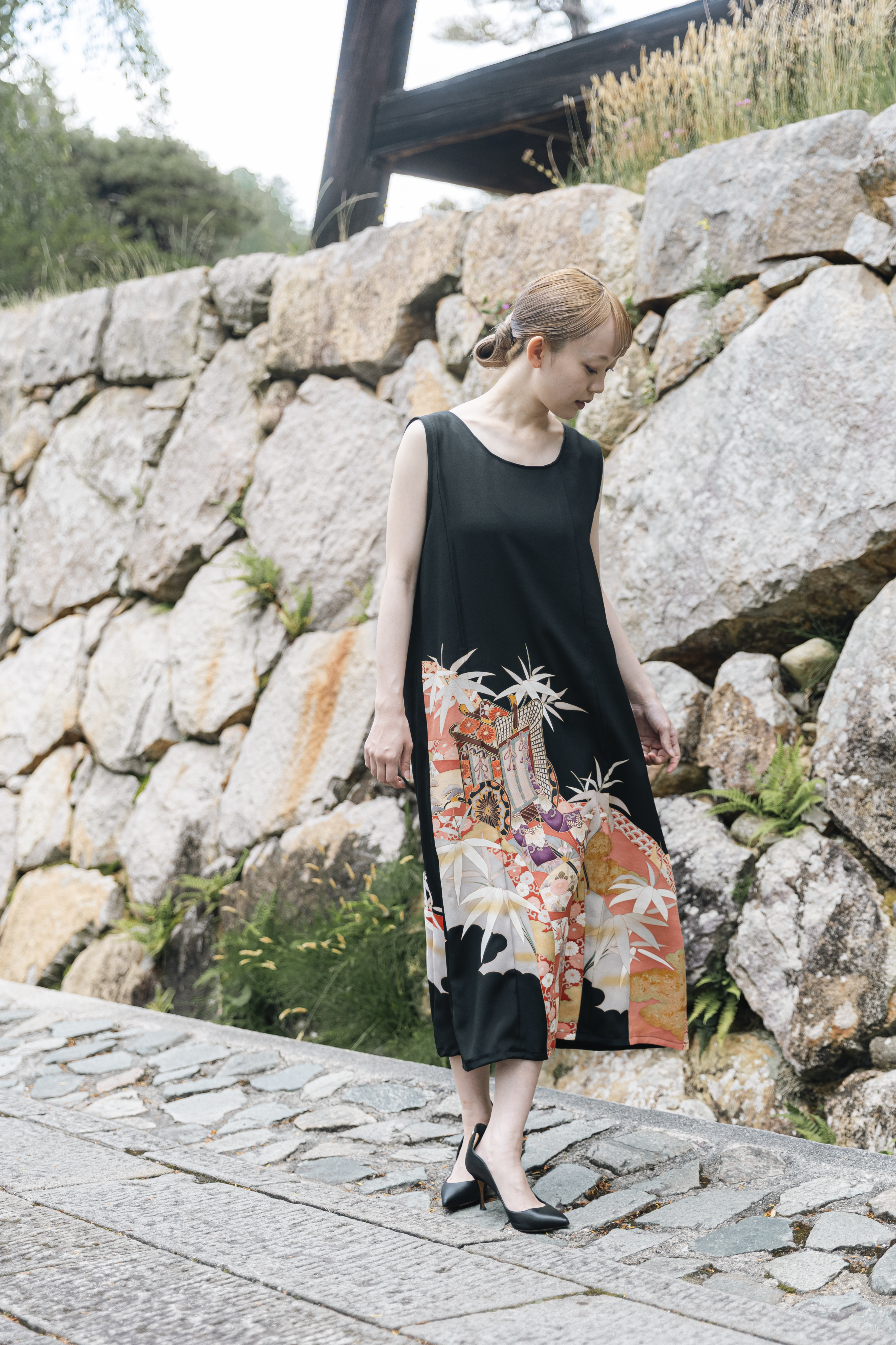 KIMONO DRESS〈Gosho-guruma Noir〉