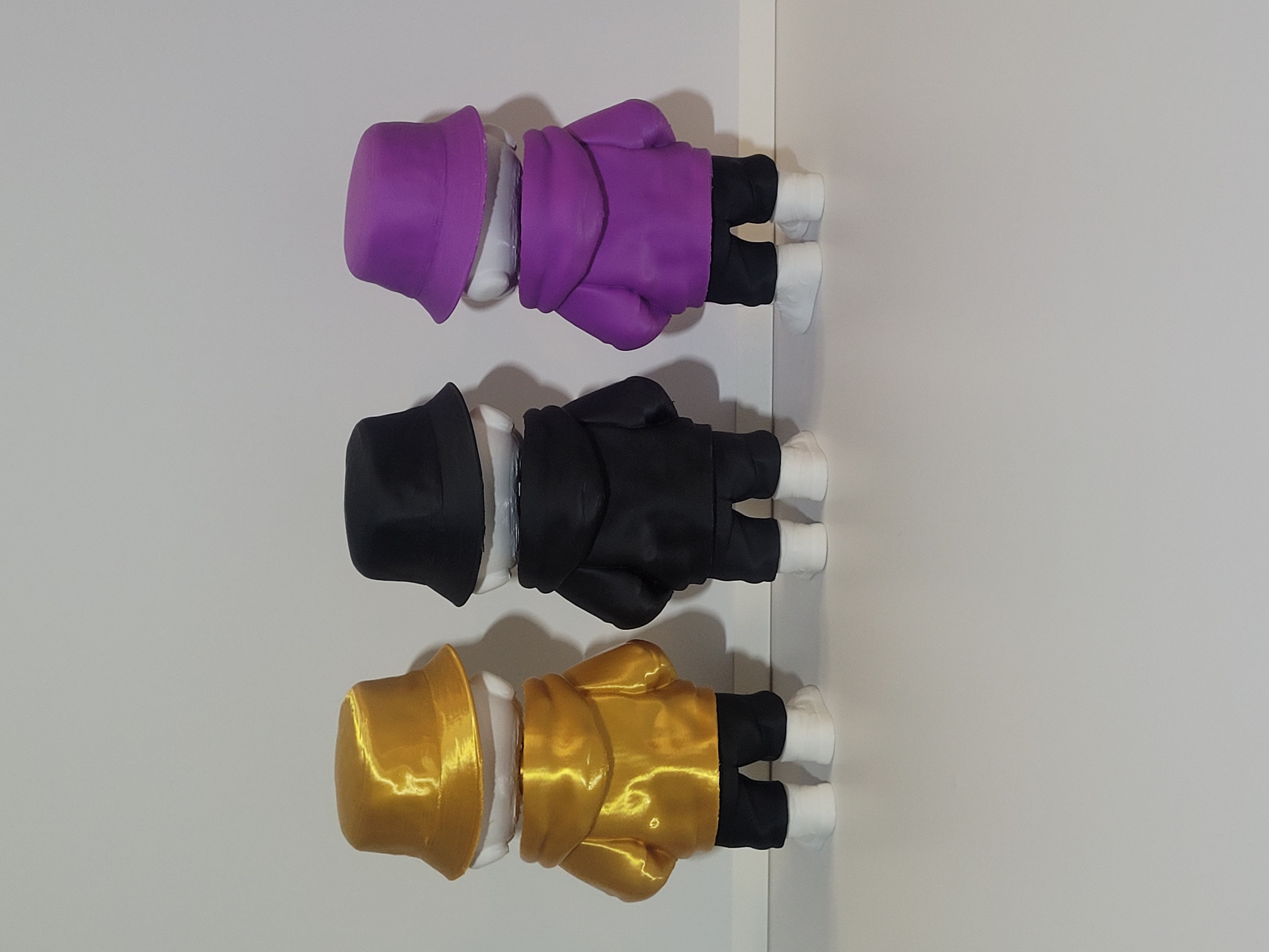 Trendy Skeleton Figurines