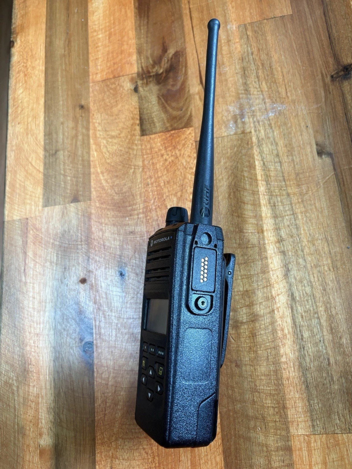 Motorola APX 4000 ~ H51SDF9PW6AN ~ UHF R2 ~ 450-520 MHz