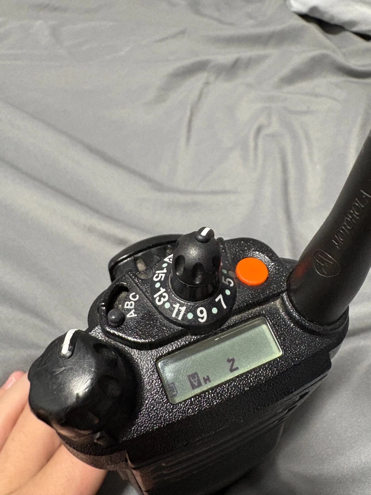 Motorola APX 6000 UHF With 2 Batteries And Charger