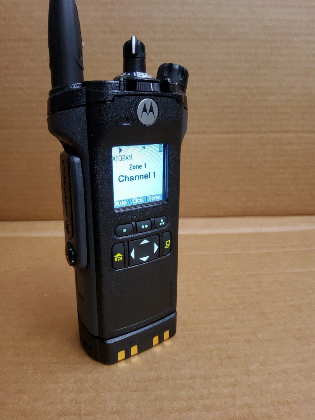 MOTOROLA APX6000 H98UCF9PW6BN BN P25 7-800MHZ TDMA RADIO APX 6000 AES DES DESXL
