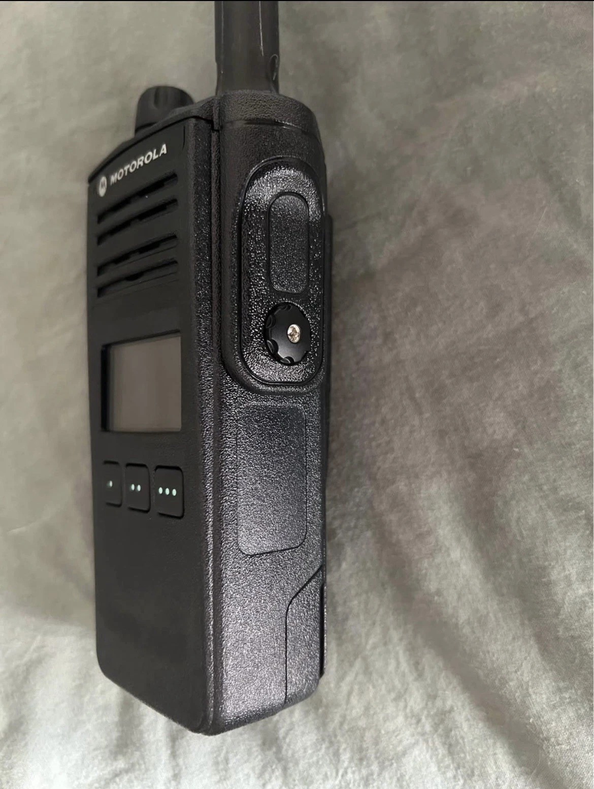 Motorola APX1000 UHF R2, P25 Digital 450-520.