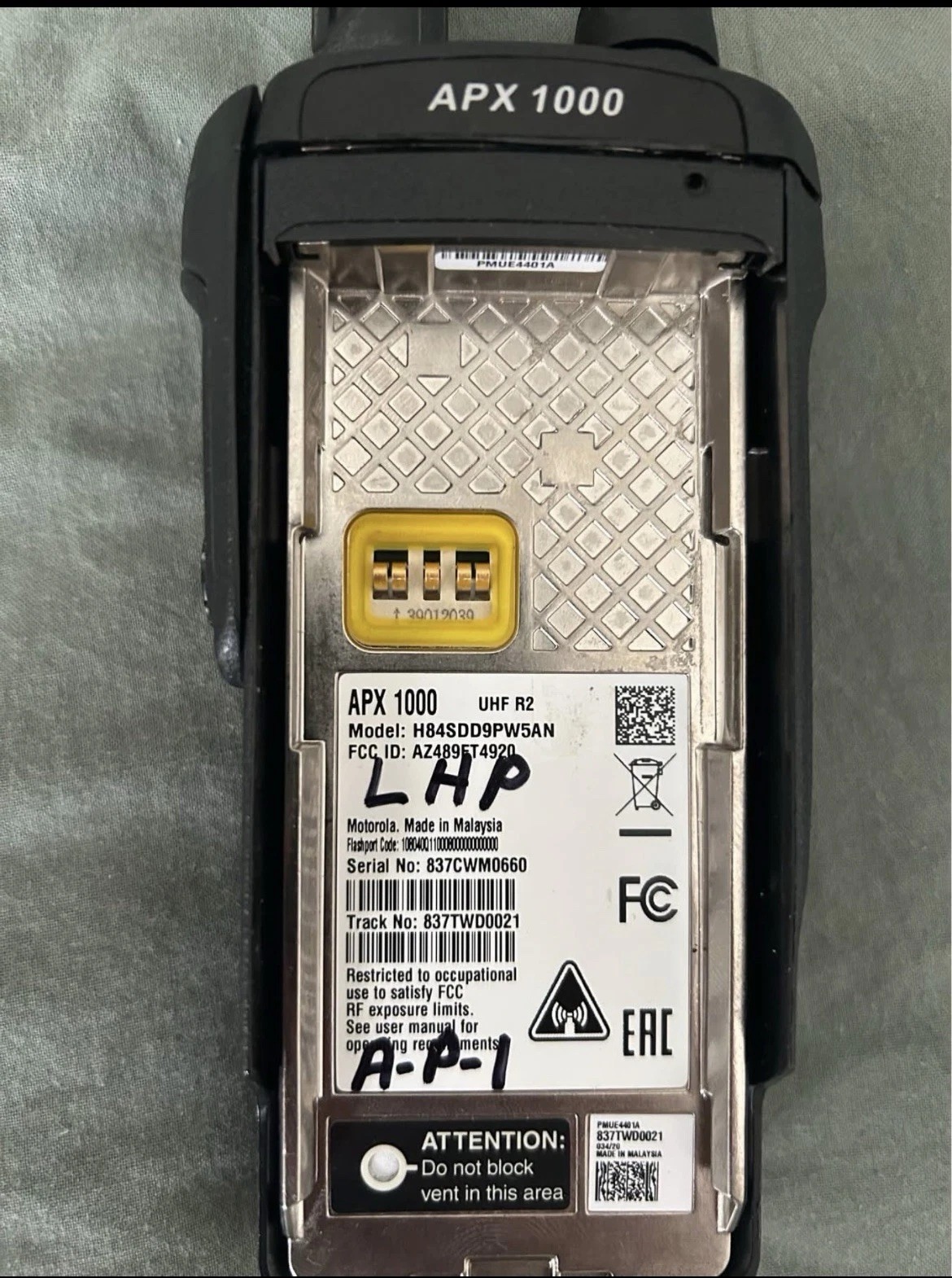Motorola APX1000 UHF R2, P25 Digital 450-520.