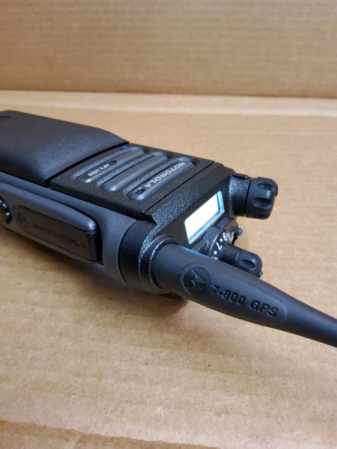 MOTOROLA APX6000 H98UCF9PW6BN BN P25 7-800MHZ TDMA RADIO APX 6000 AES DES DESXL