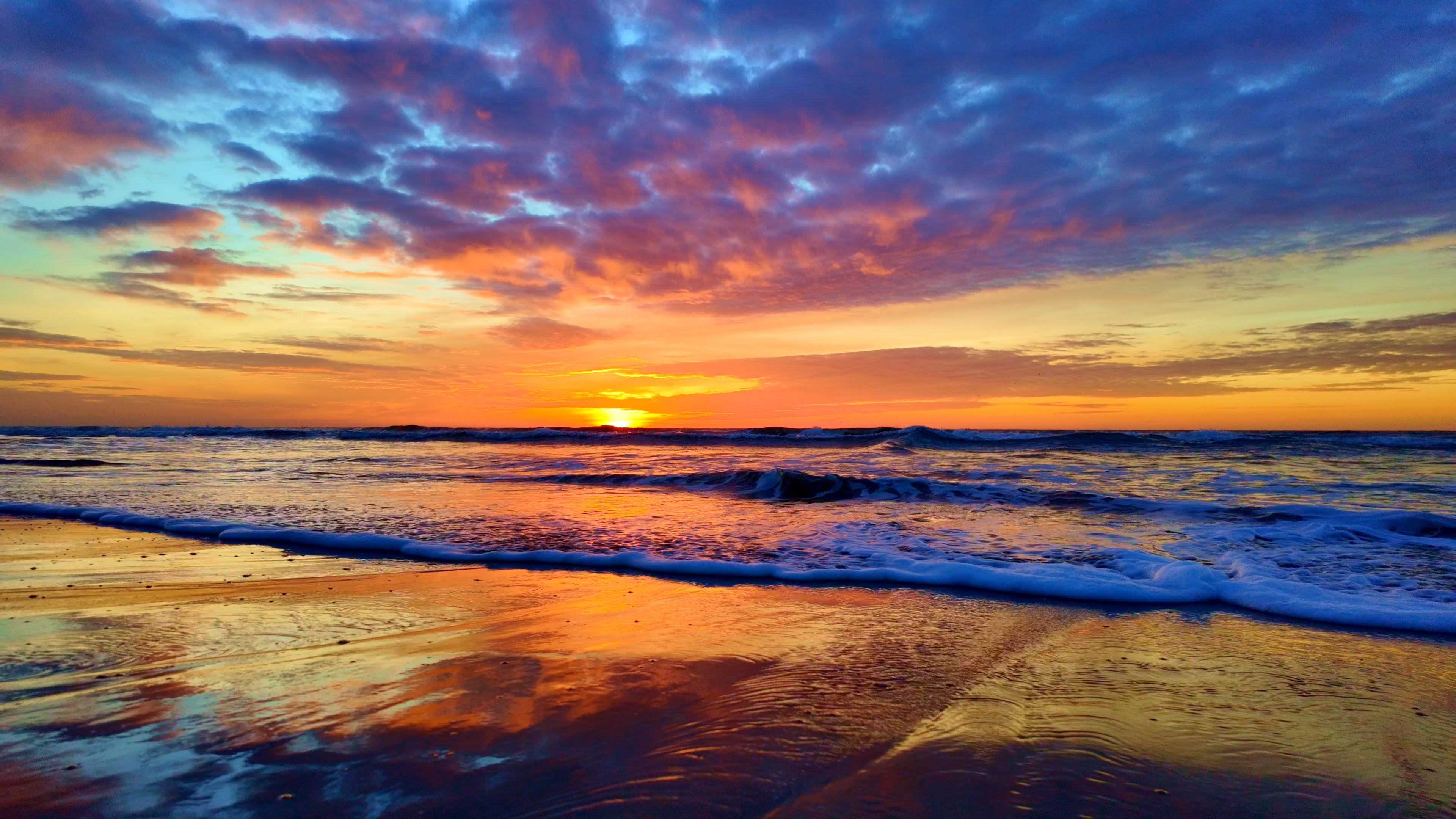 Golden Hour Sunrise Waves 4K | Relaxing Beach Waves ASMR | Premium Sunrise Footage