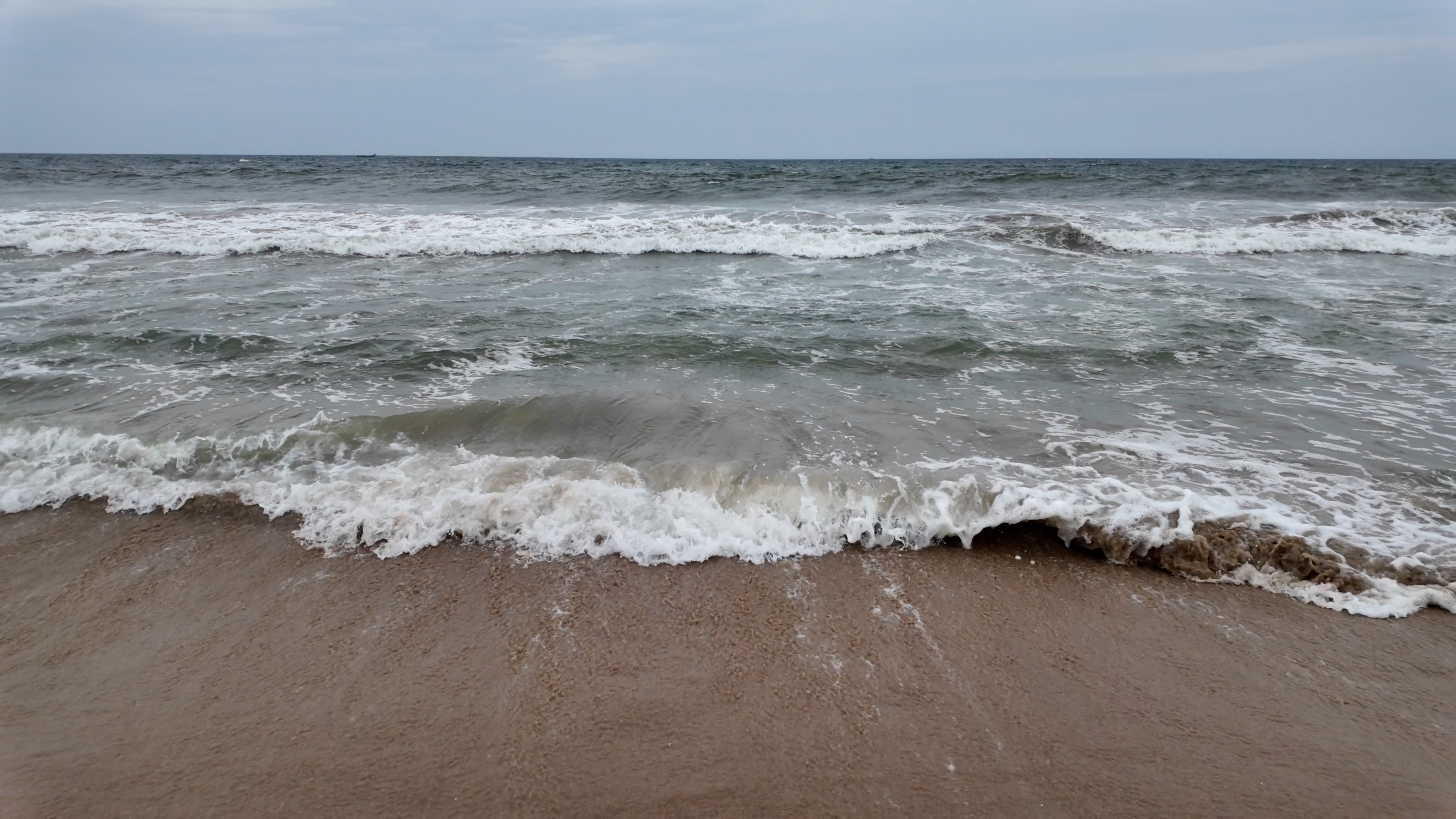 4K Long Format Ocean Waves