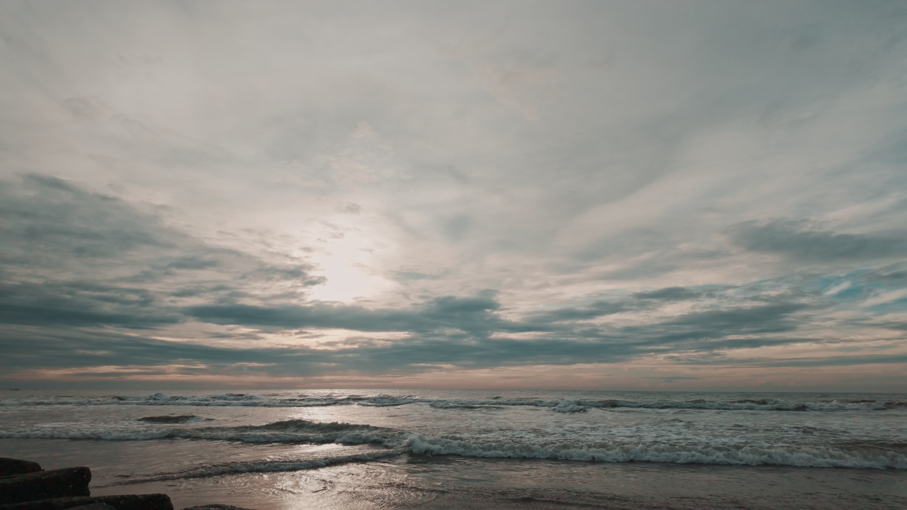 Exotic sunrise ocean video | Beach sunrise waves