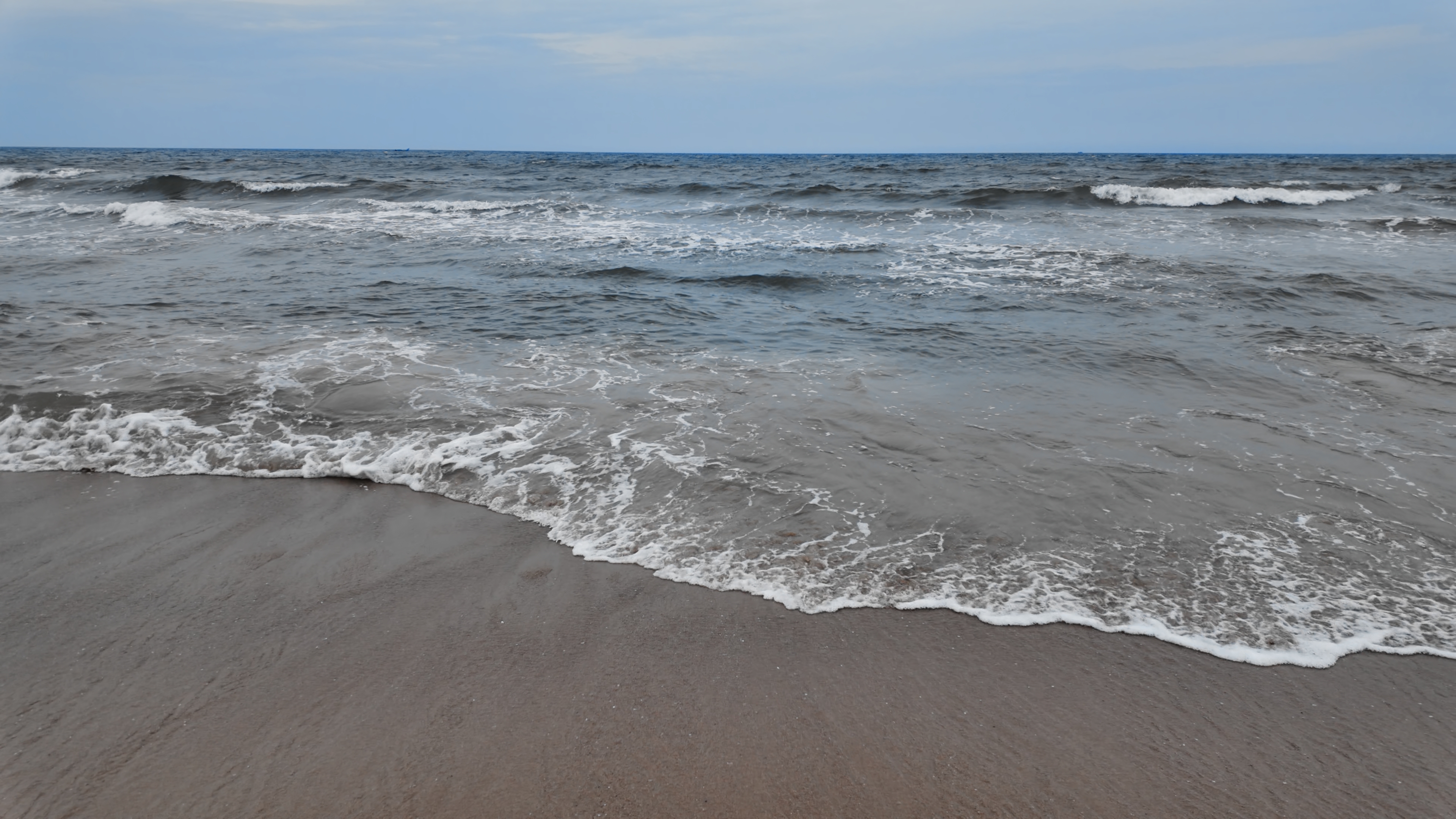 Download Royalty-Free Ocean Wave Footage 4K