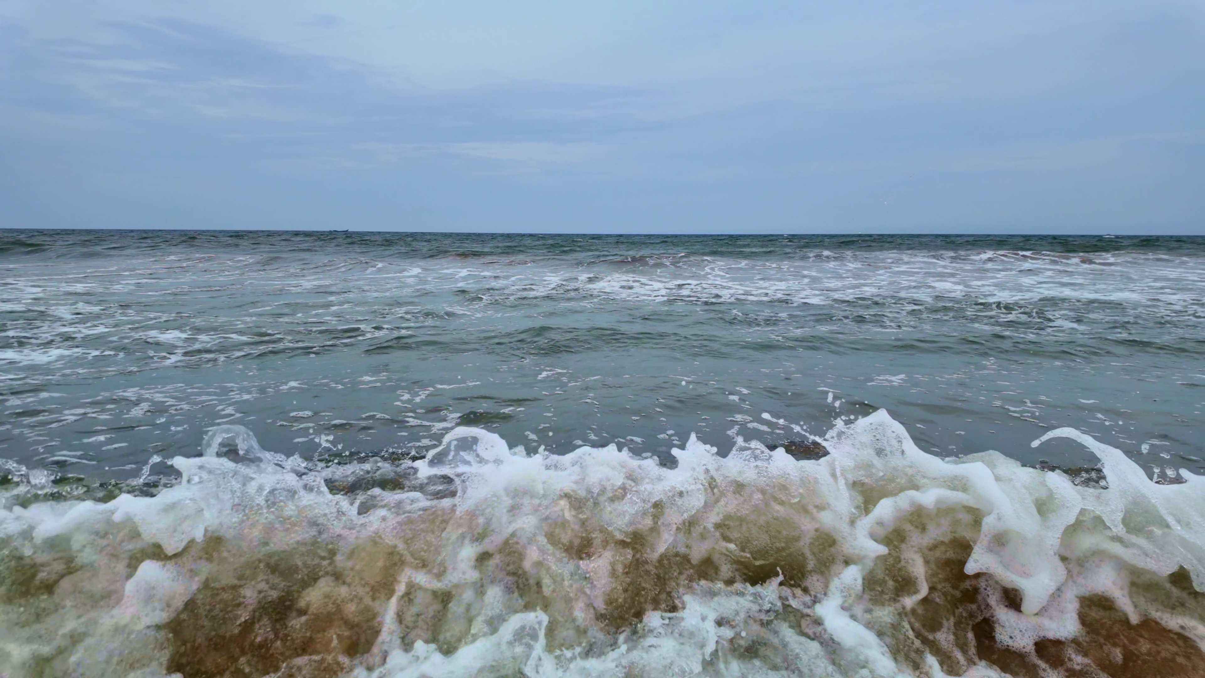 Premium 4k wave stock footage