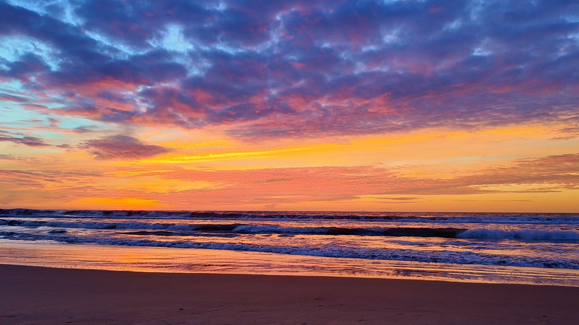 Sunrise Waves for Relaxation | HD Calm Ocean & Sunrise Beach Stock Video Clip