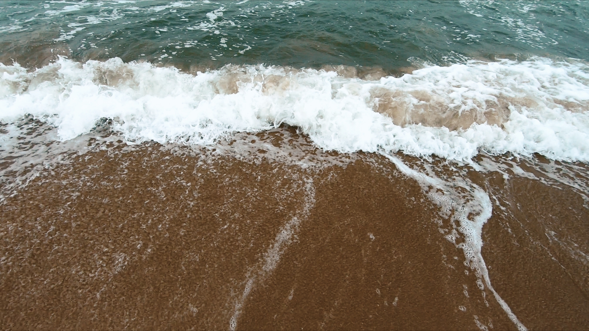 Slow-motion waves HD