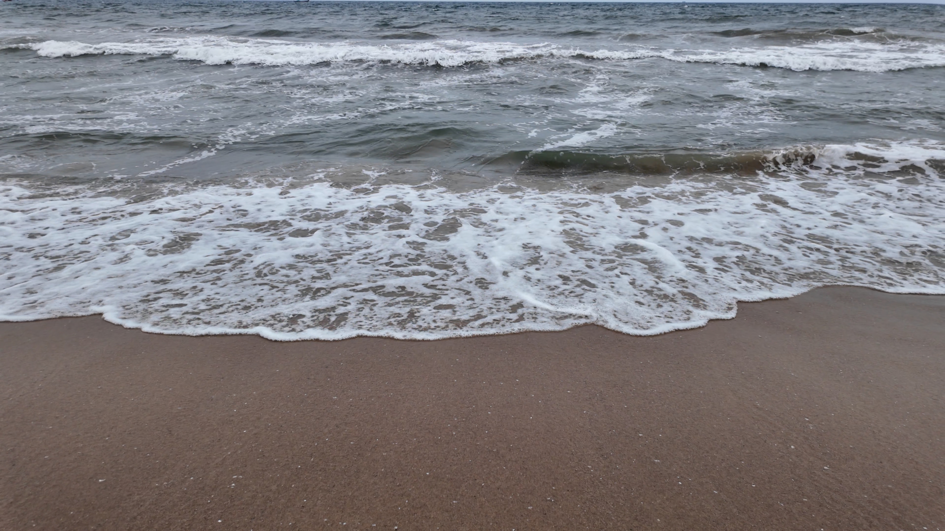 High-Resolution Ocean Backgrounds for Film Production