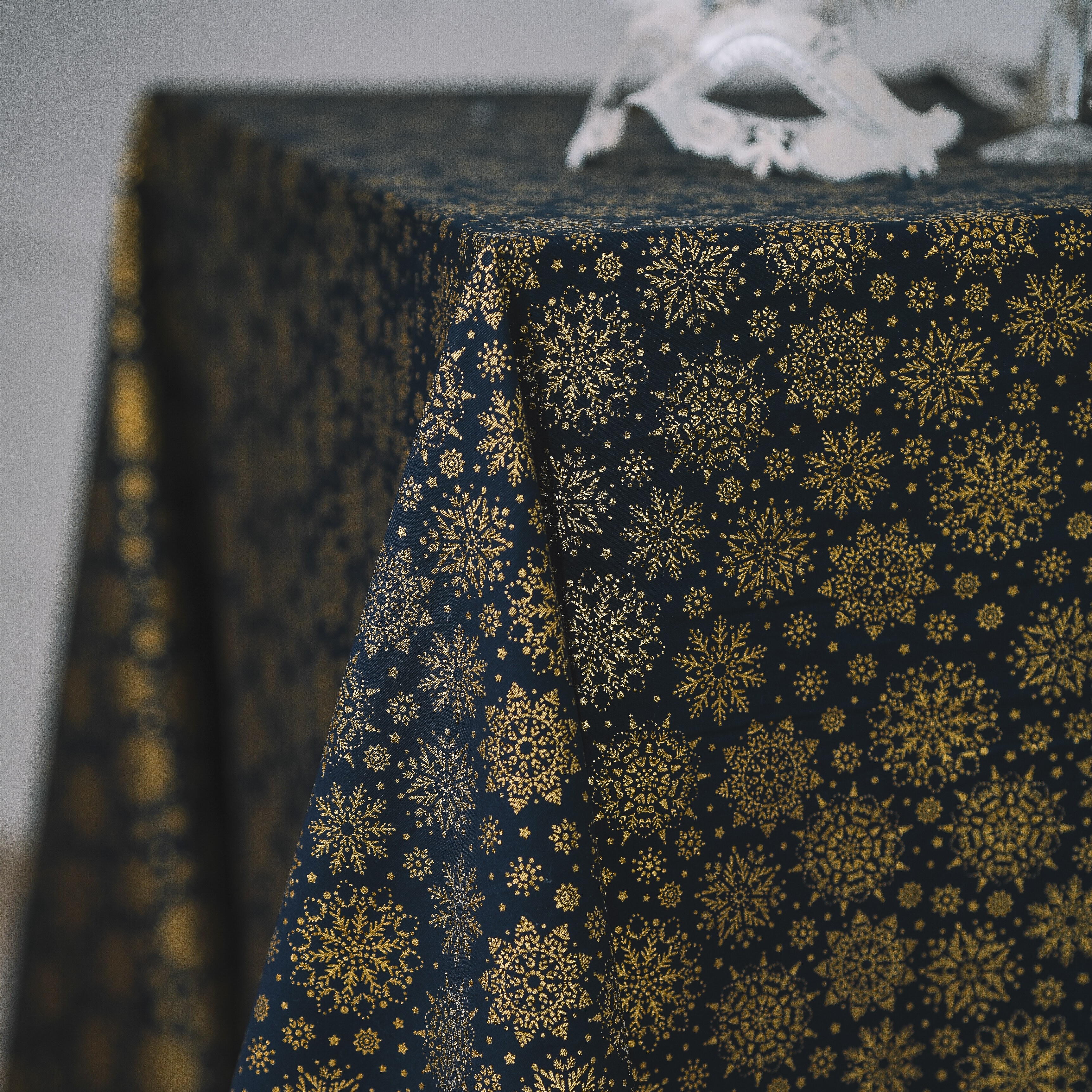 Kalėdinė staltiesė "ŽVAIGŽDĖTA NAKTIS II"