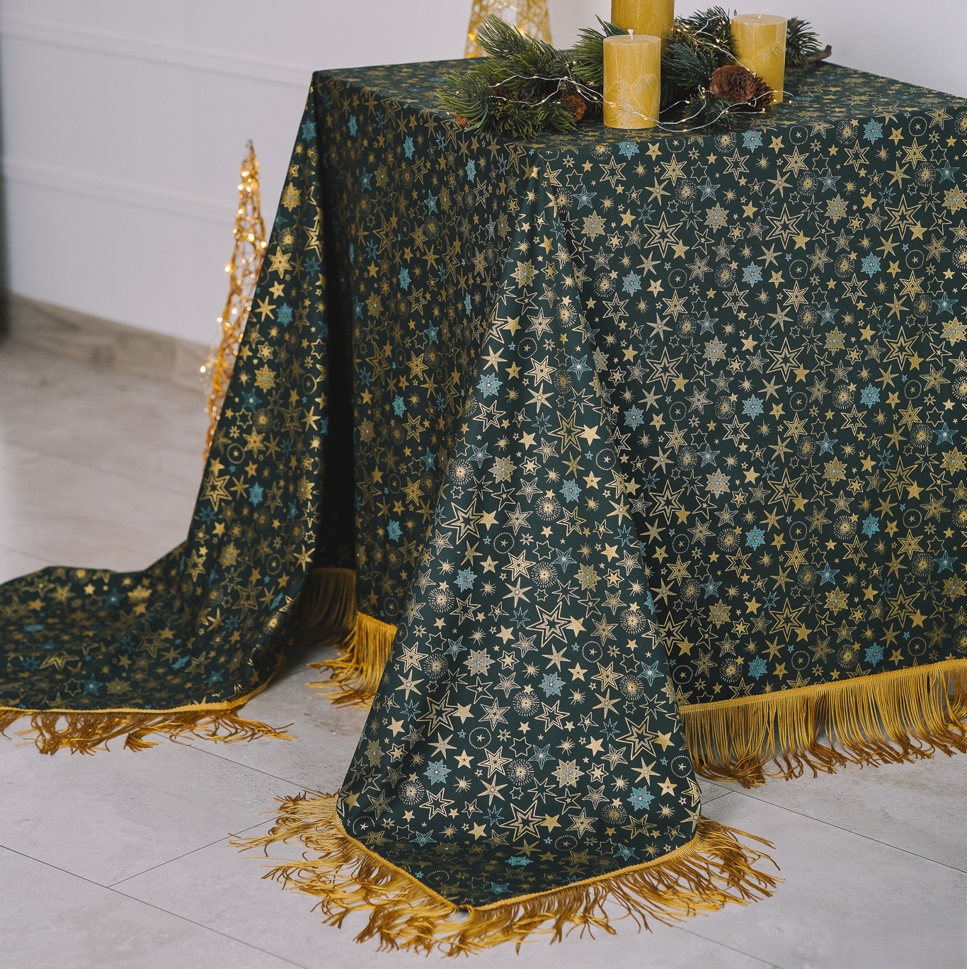 Šventinė staltiesė "NAUJAMETINĖ NAKTIS"